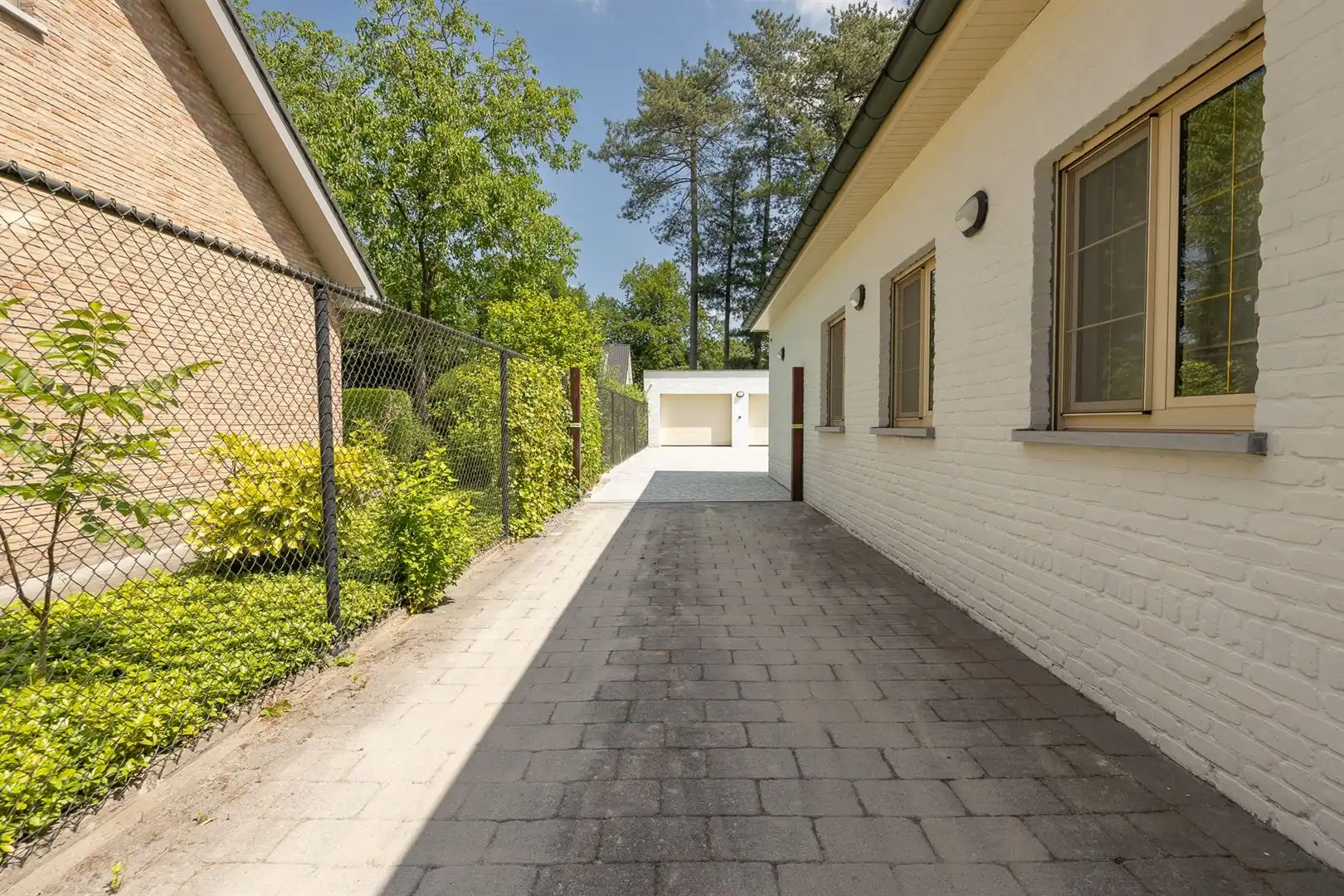 Een moderne villa met 4 ruime SLKS  en EPC A! foto 14