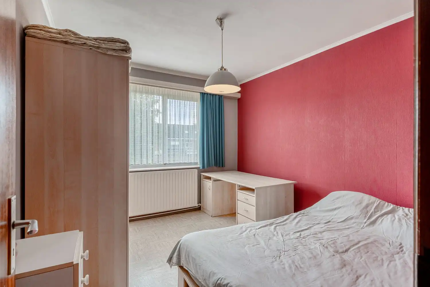 Zeer goed onderhouden en instapklare woning met drie slaapkamers, gezellige stadstuin en achter gelegen garage te Wijgmaal ! foto 14