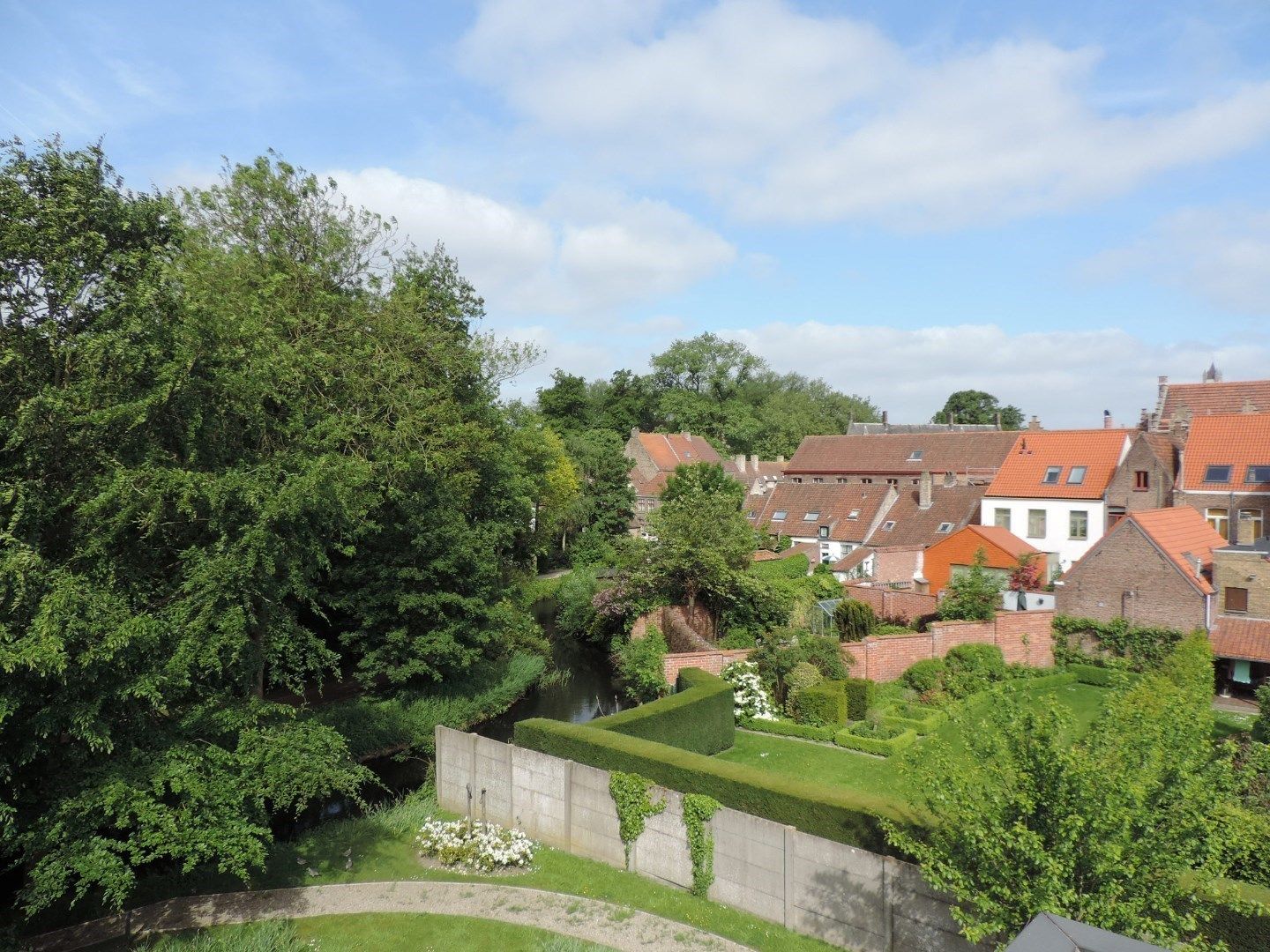 Exclusief appartement op een toplocatie in hartje Brugge met veel licht en mooi uitzicht. foto 15