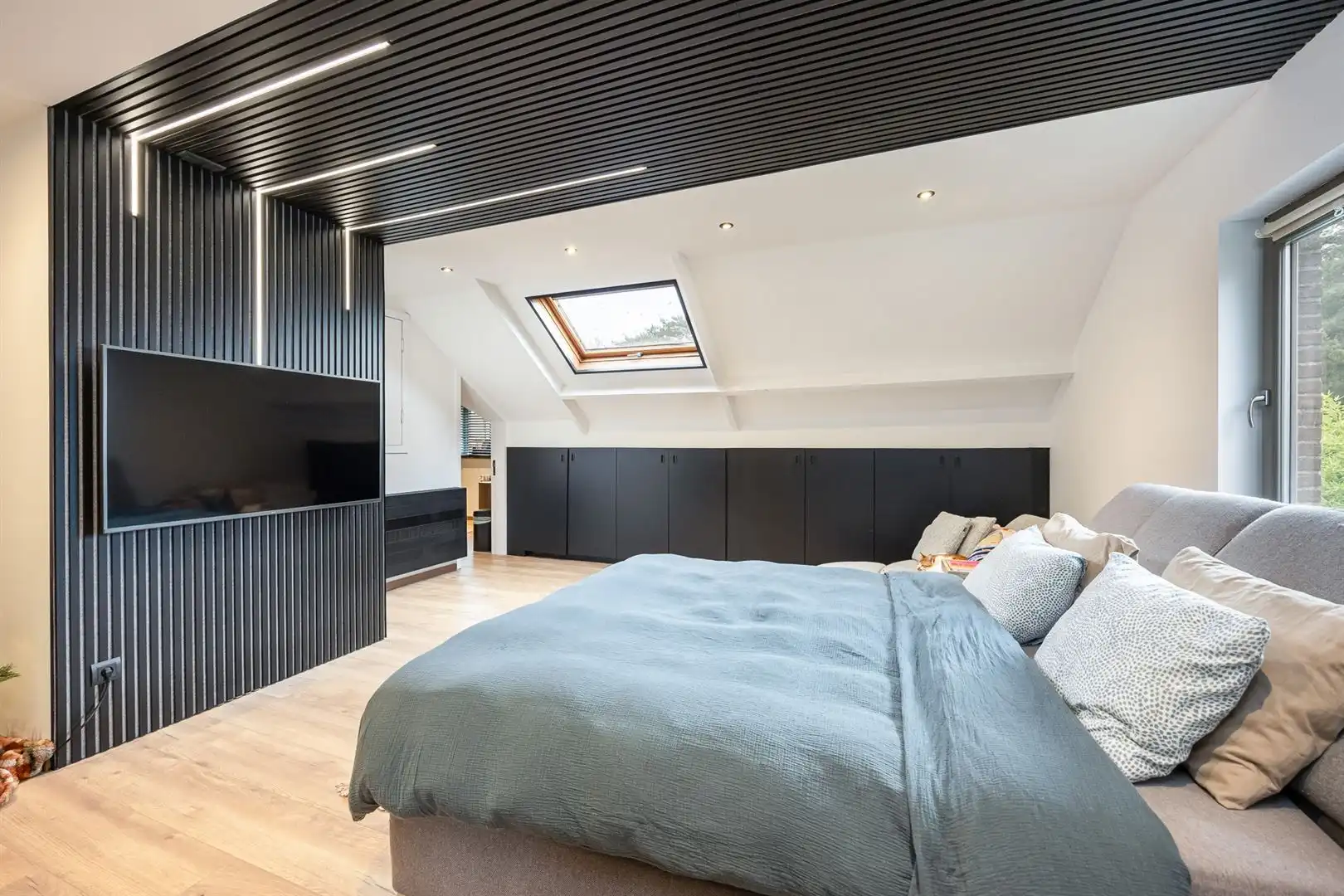 Karaktervolle woning met 4 slaapkamers en praktijkruimte. foto 20