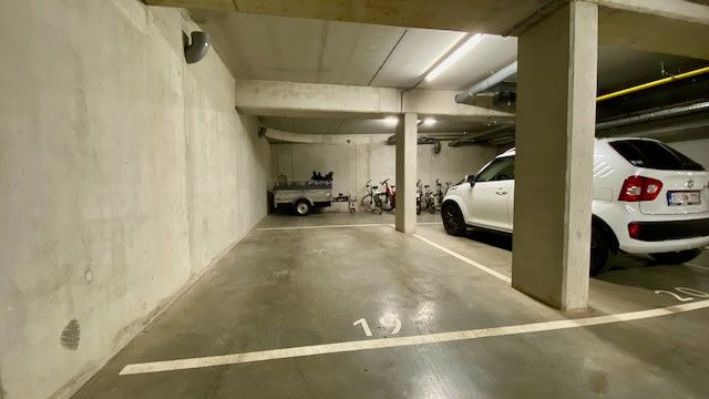 Ruime ondergrondse parking in het mooie domein 'Drakenhof'! foto 5