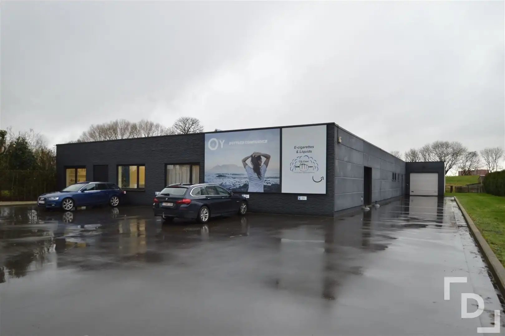 Opslagruimte of magazijn voorzien van elektriciteit foto 2