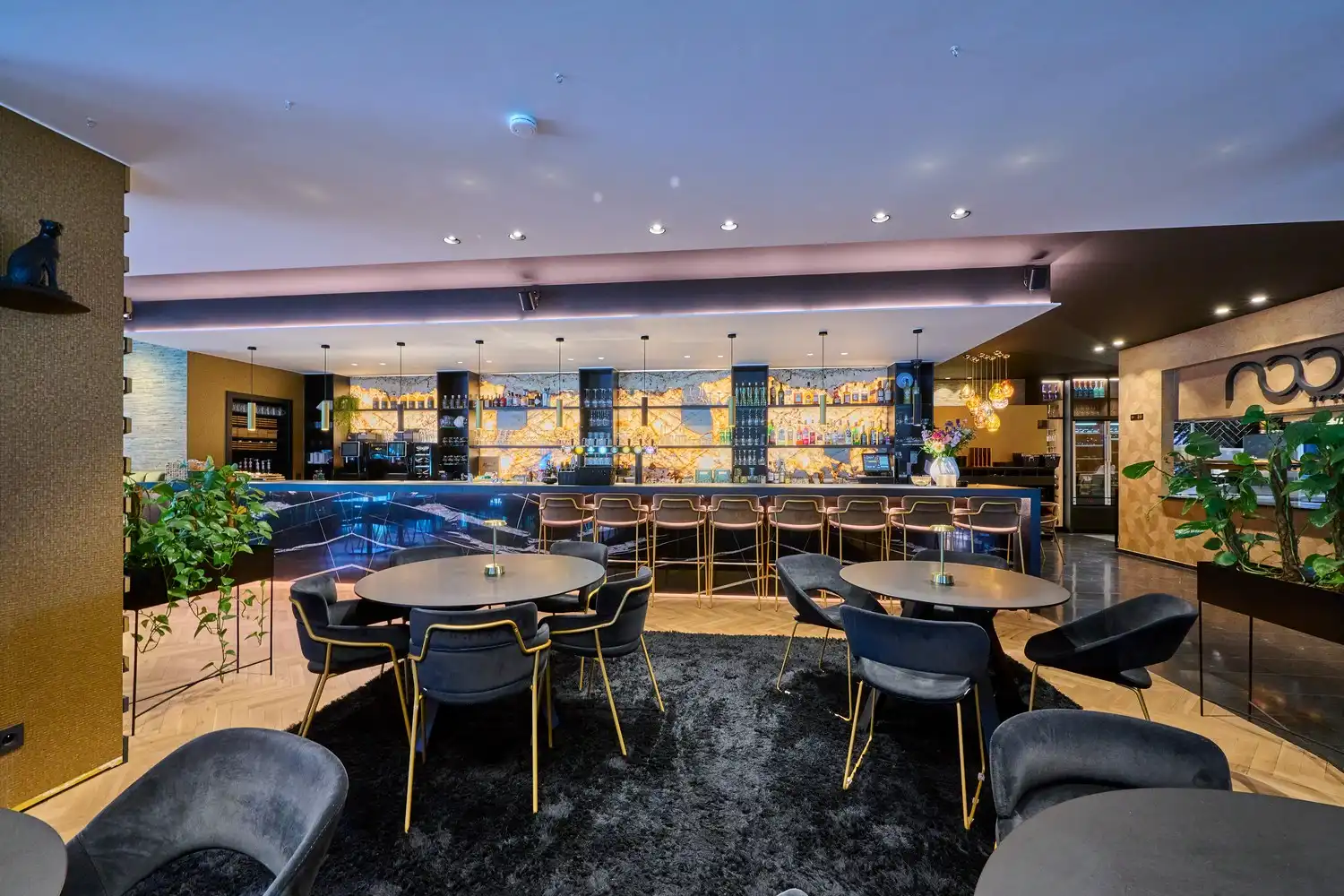 Uniek handelspand op toplocatie in het aangename centrum van Leopoldsburg foto 10