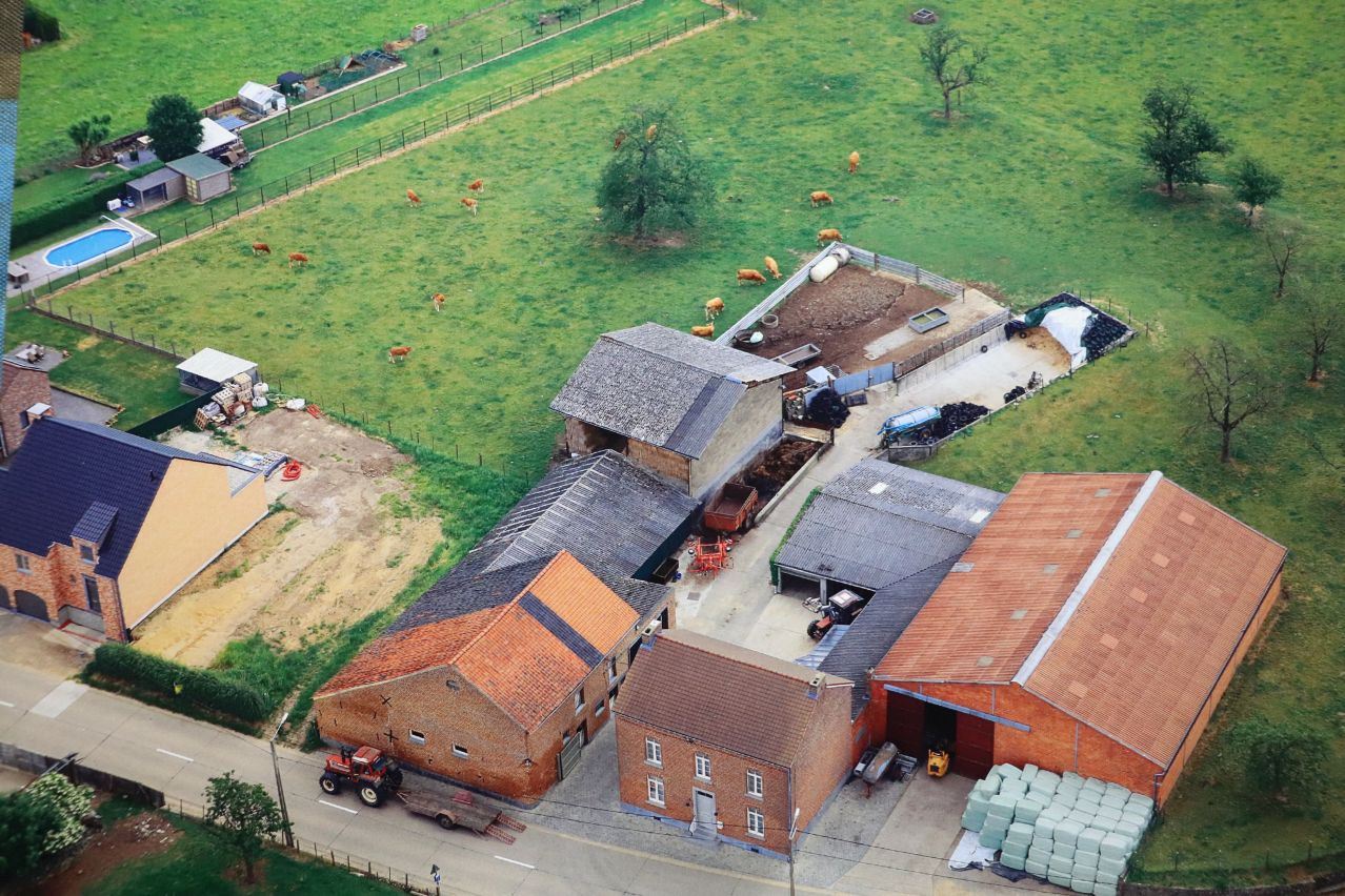 Hoofdfoto van de publicatie: Hoeve in bouwzone te koop te Tongeren Widooie