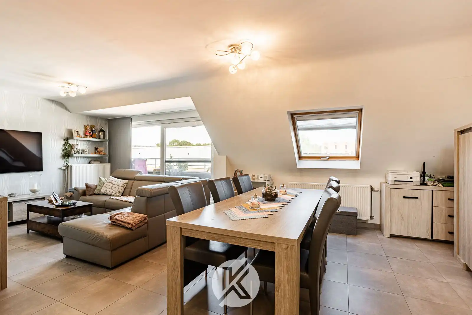 Moderne duplex met 2 slaapkamers en garage foto 5