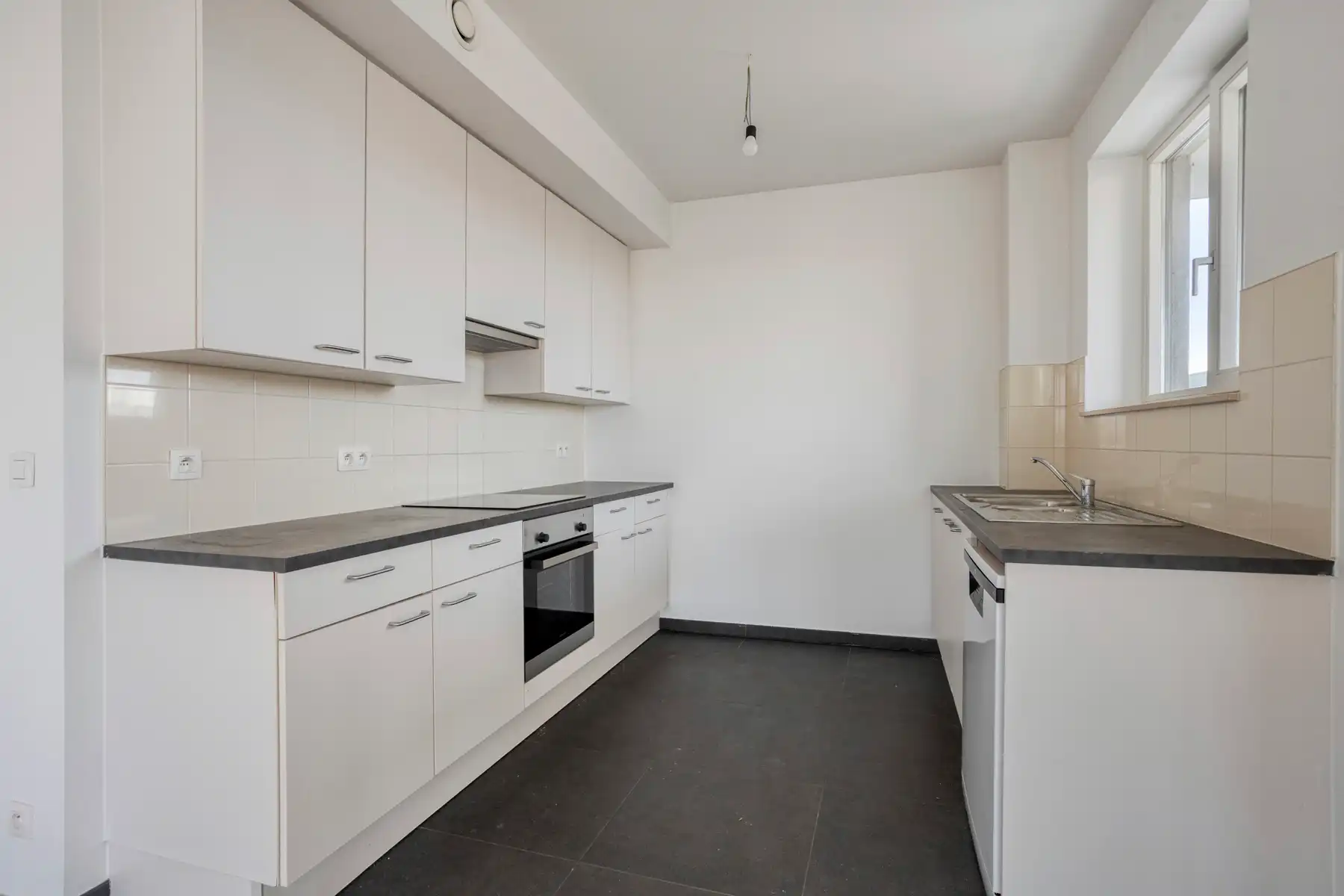 Leemans Immobiliën biedt u dit energiezuinige appartement aan met een adembenemend uitzicht over Brussel. foto 9