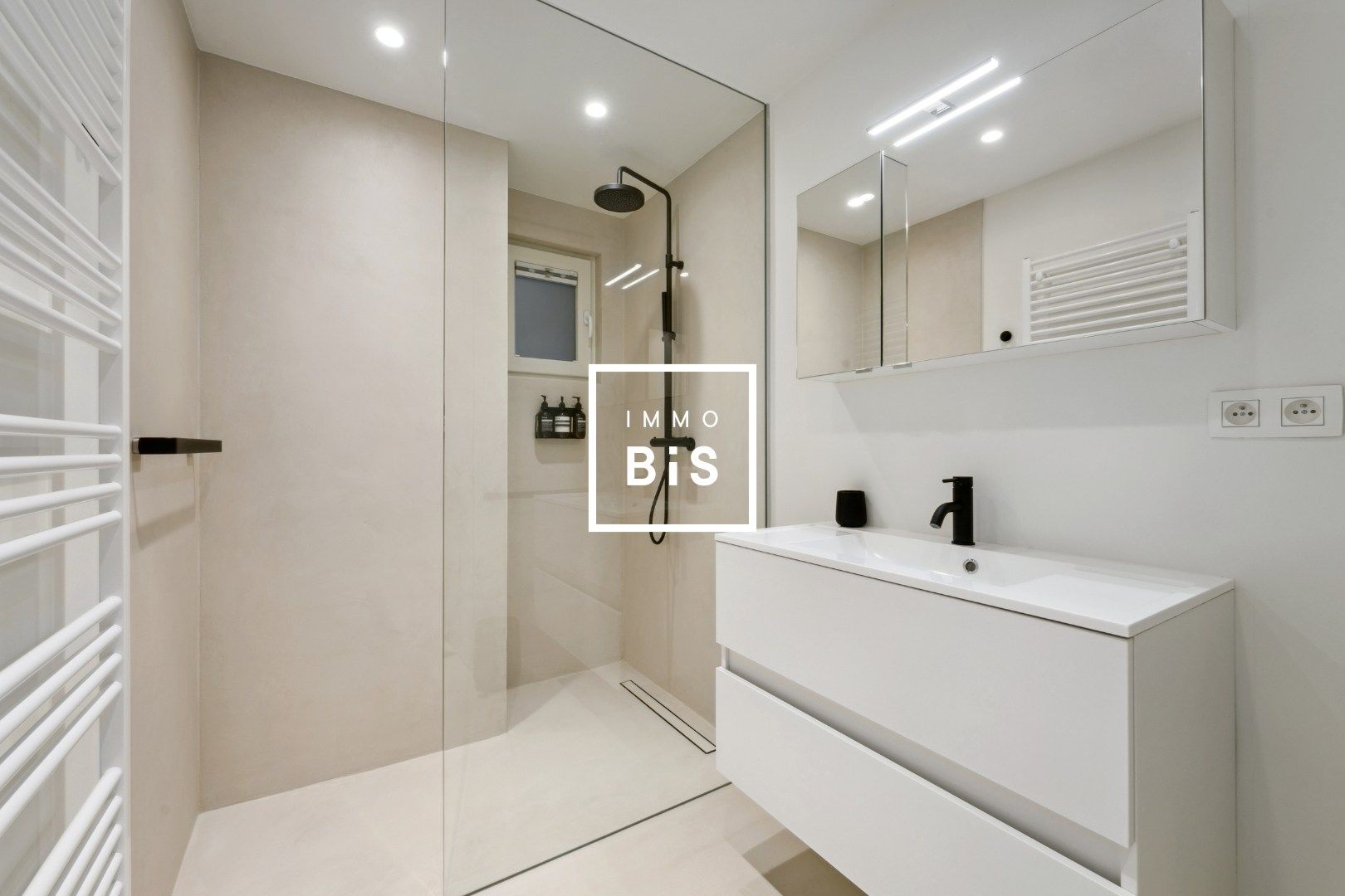 Instapklaar en volledig bemeubeld appartement met prachtig uitzicht in Het Zoute foto 14