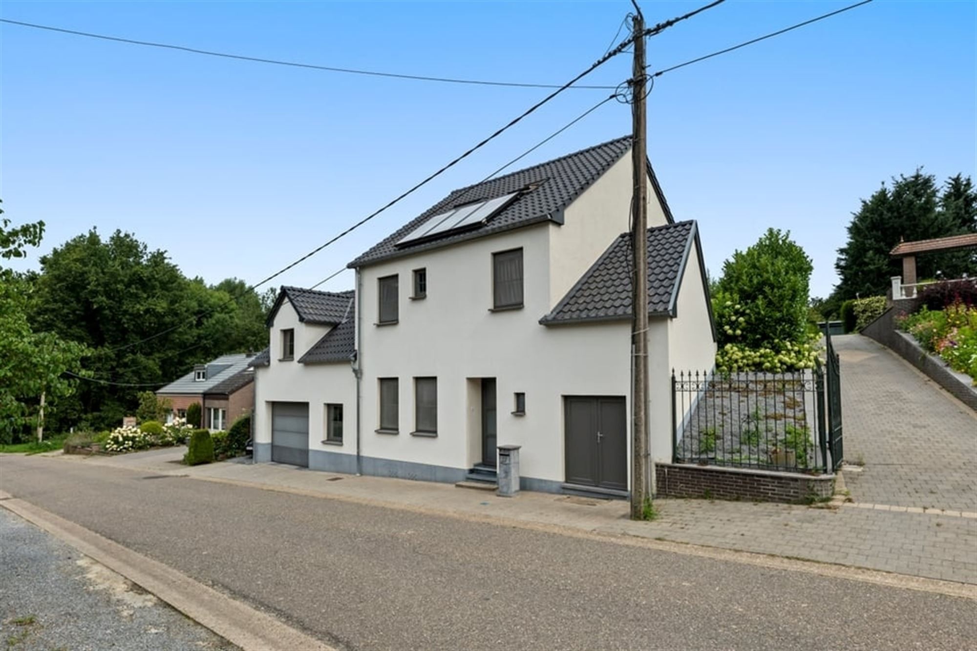 RUIME, INSTAPKLARE OPEN BEBOUWING MET PRACHTIGE TERRASSEN OP EEN RUSTIGE LOCATIE foto 34