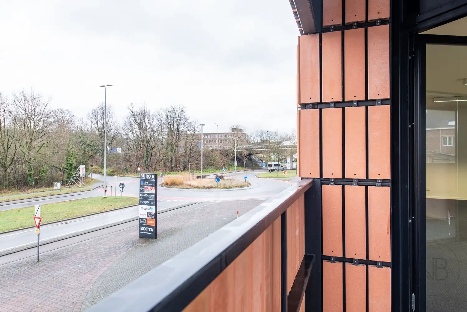 Flexibele Vastgoedoportuniteit: Investeren of Zelf Gebruiken in het Botta-gebouw foto 5