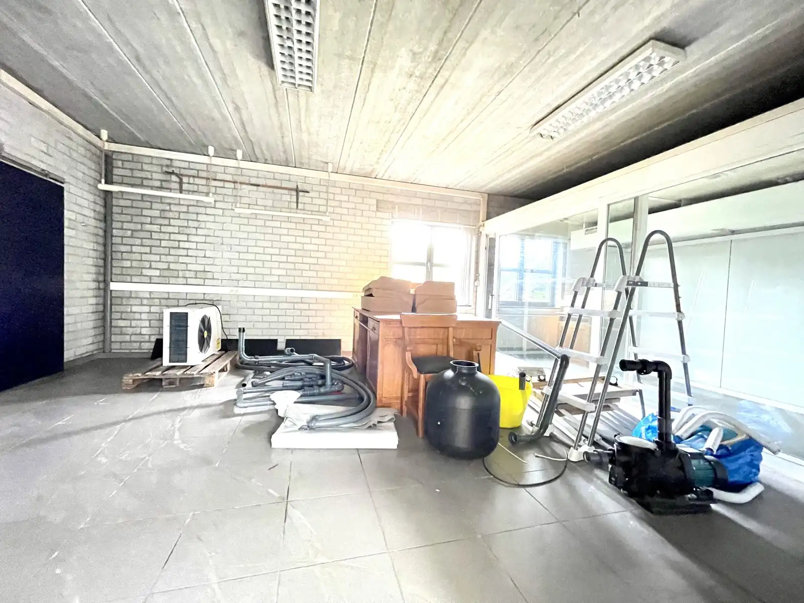 Ruim duplex appartement met handel voor agrarische functie. foto 10