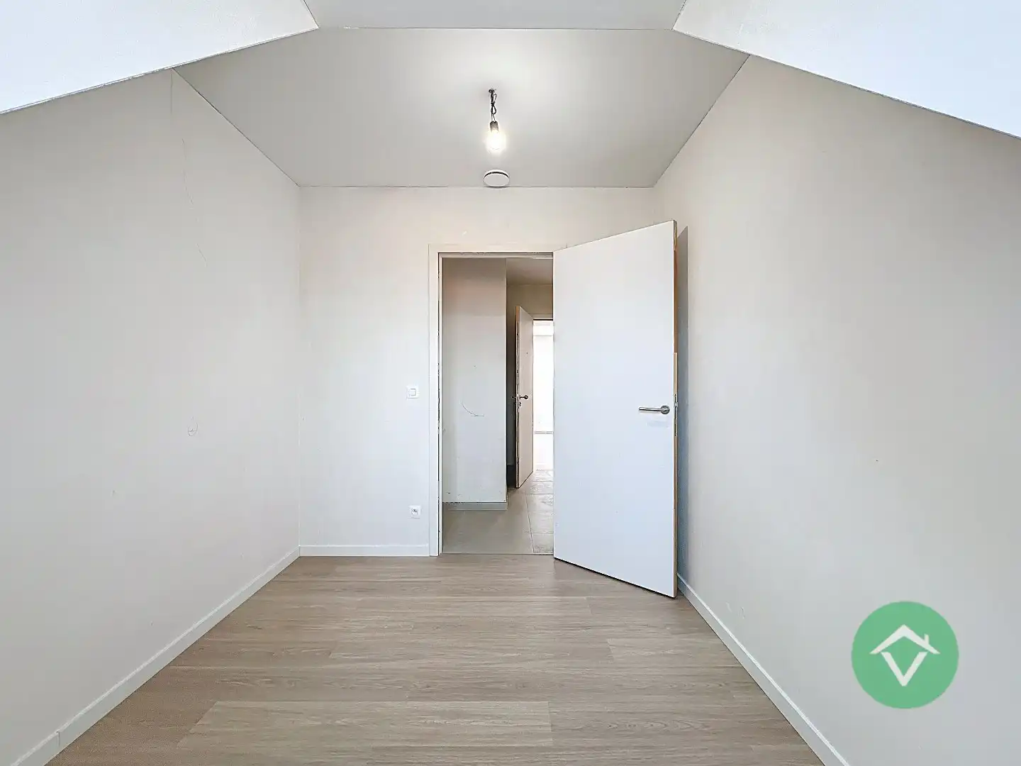 Nieuwbouwappartement met 2 slaapkamers en 1 terras in centrum Koekelare  foto 25