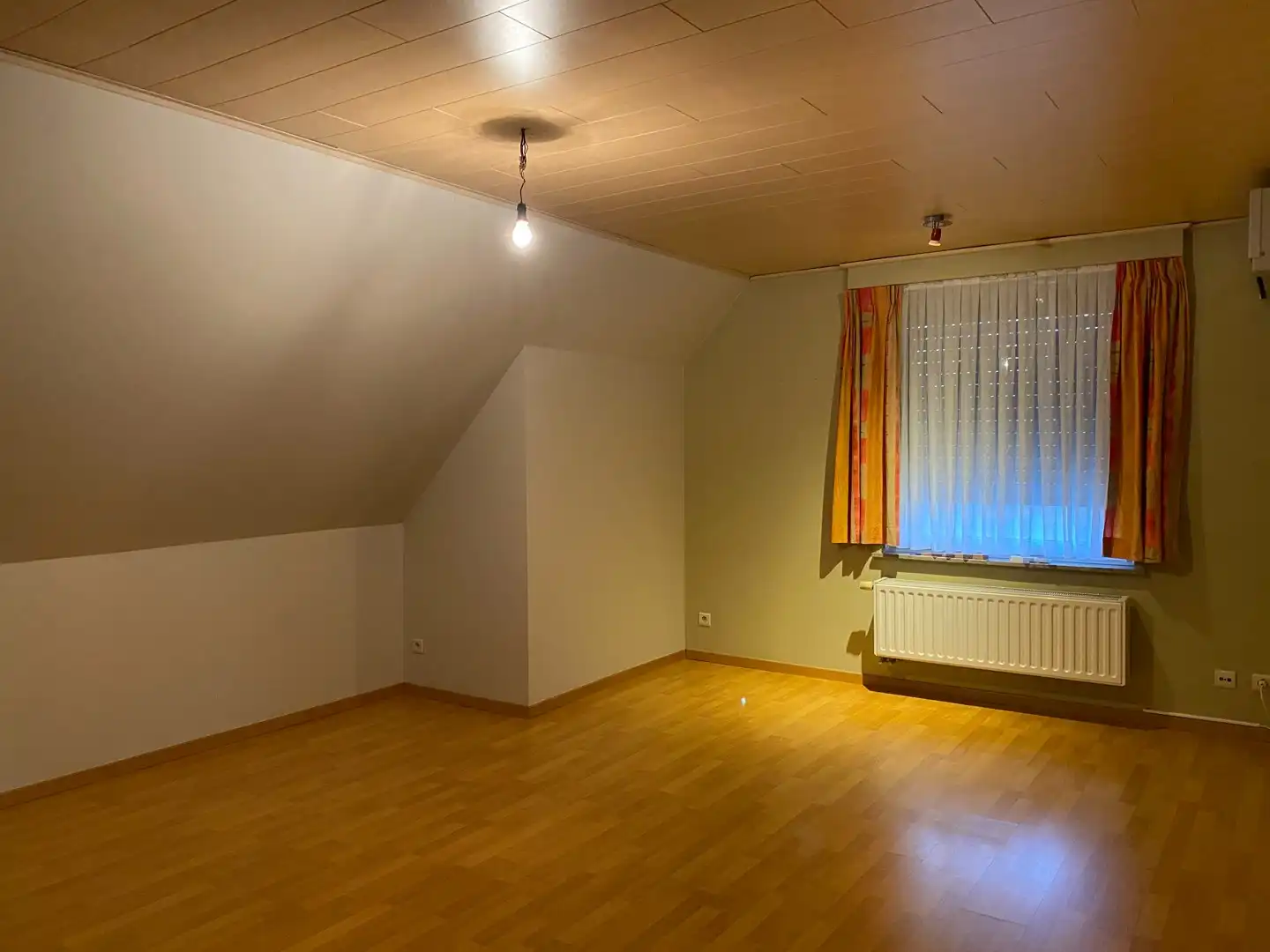 Ruime villa met tuin en zwembad op rustige ligging in Eeklo foto 15