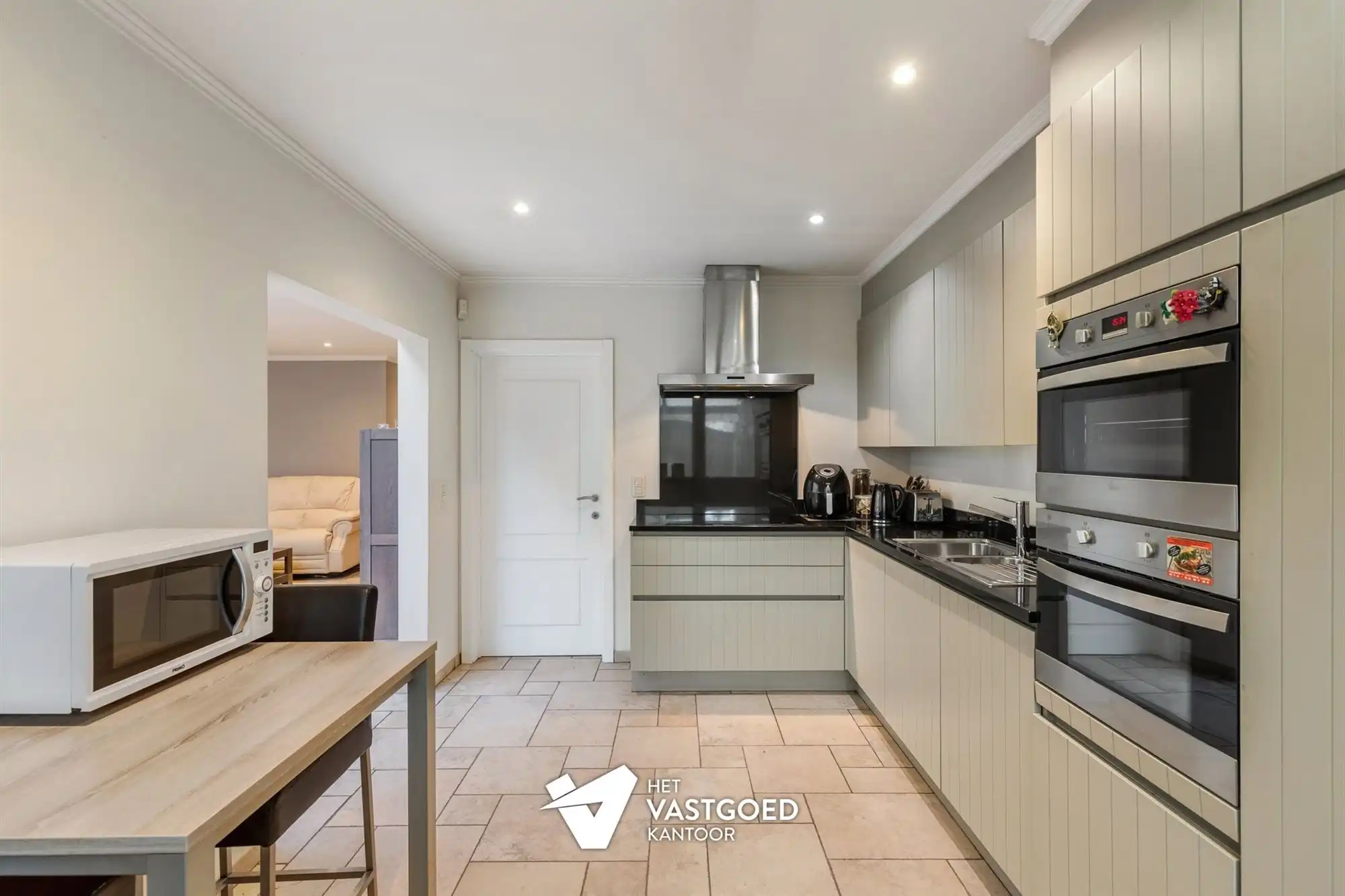 PERFECT ONDERHOUDEN GELIJKVLOERS APPARTEMENT (135M²) MET 2 SLAAPKAMERS + DRESSING EN TERRAS TE LAAKDAL foto 10