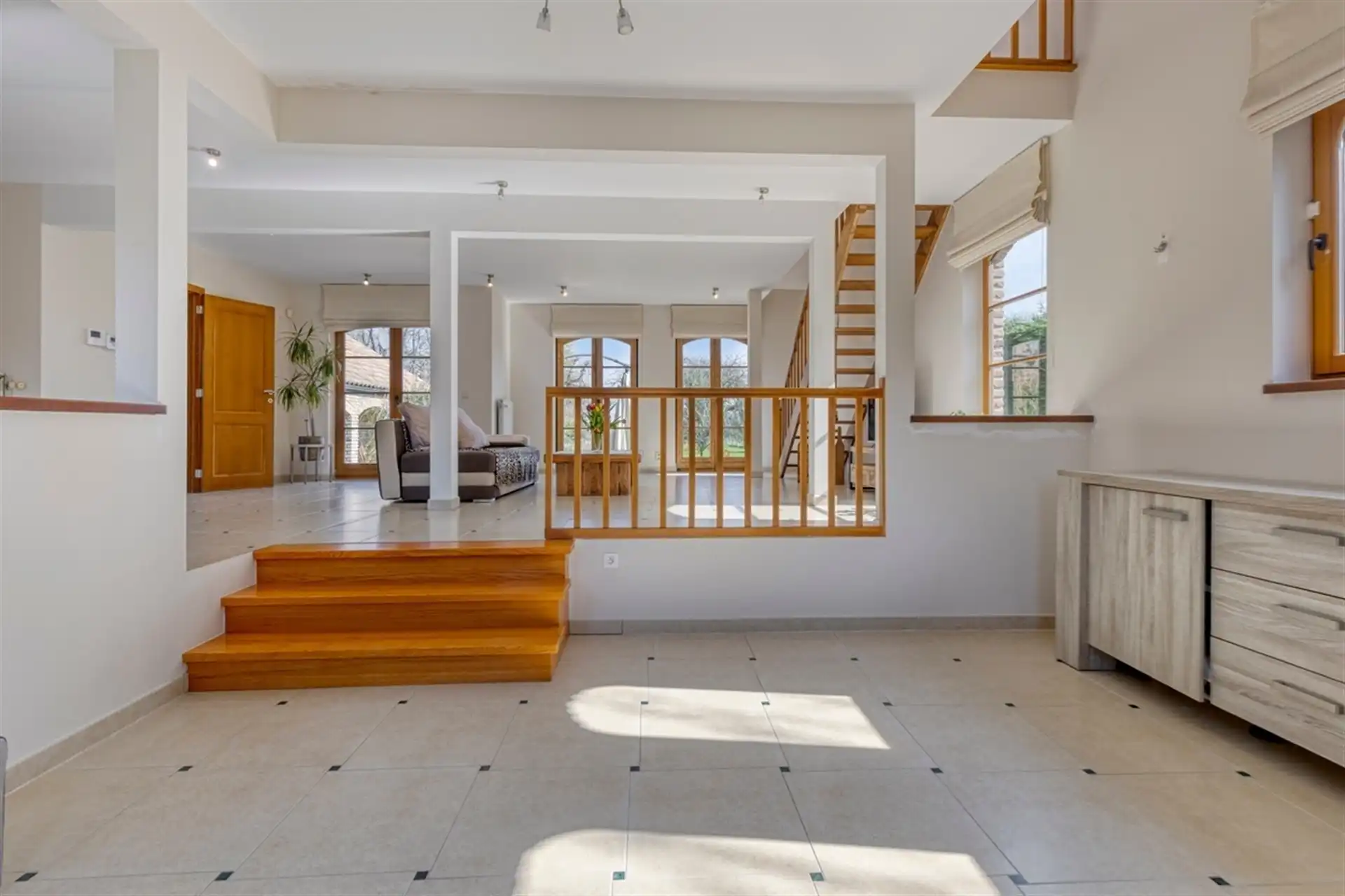 Instapklare villa met 4 slaapkamers, grote tuin en absolute privacy foto 10