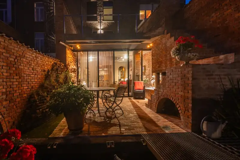 Unieke, instapklare  burgerwoning met 3 slaapkamers, aparte duplex- studio (co- housing, student...), Italiaanse tuin...(Energielabel B,  zonnepanelen...) foto 27