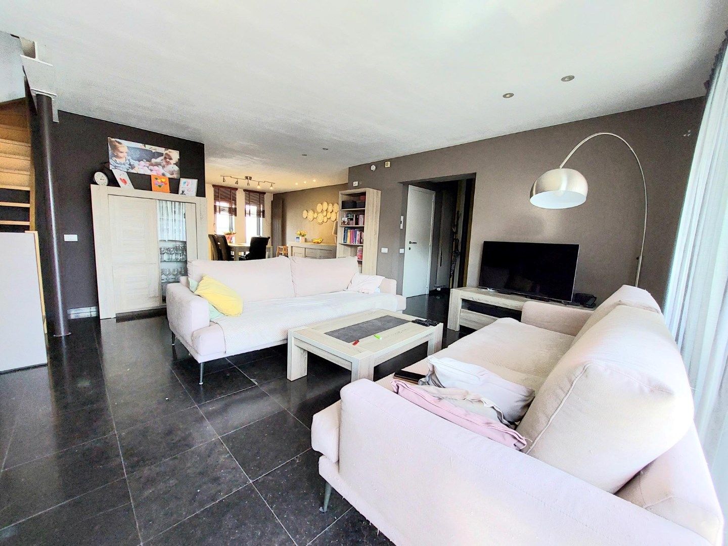 Ruim appartement van 147m² foto 3