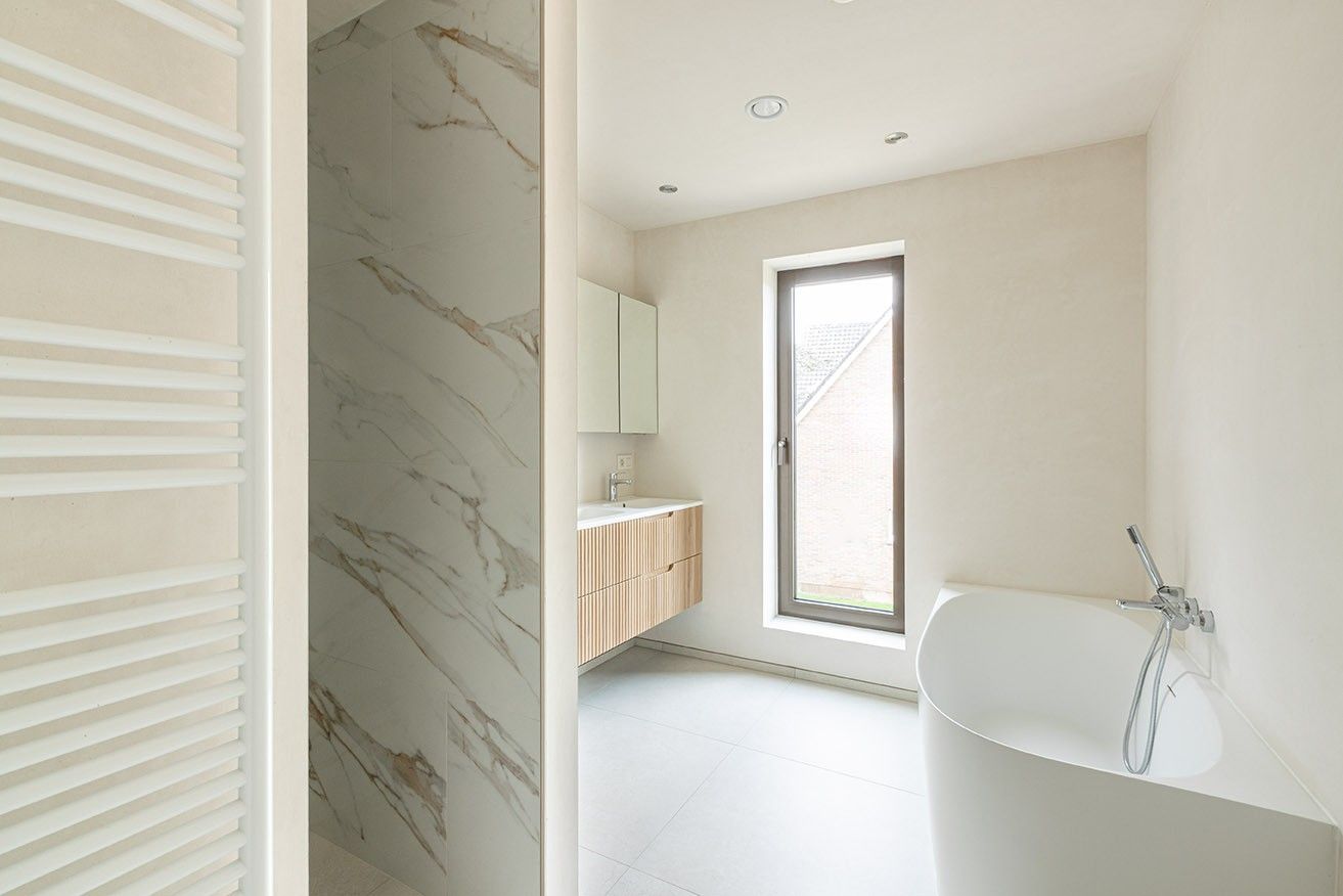 100% Instapklare en riante nieuwbouw villa. foto 16