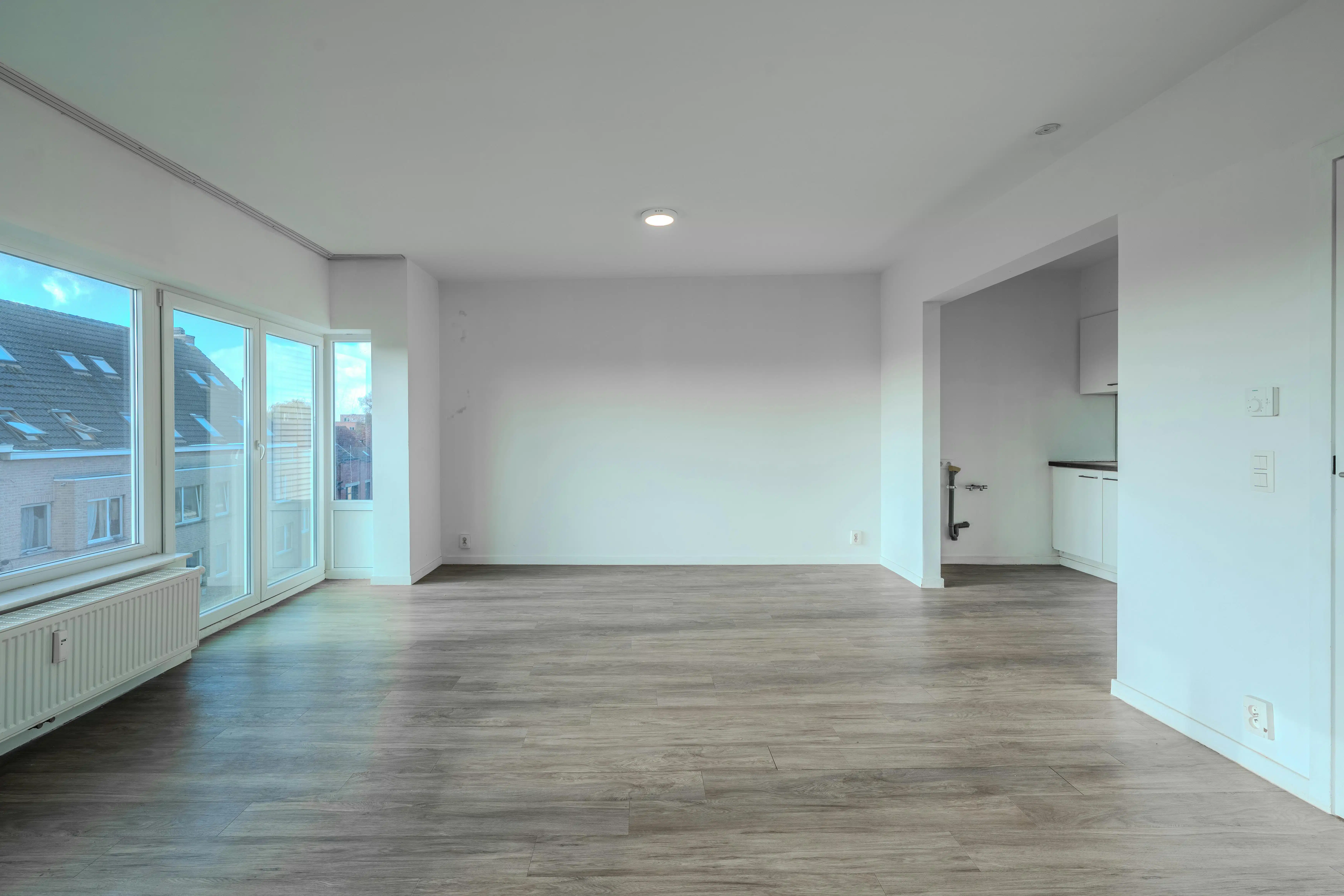 Instapklaar 2-slaapkamerappartement te Oostende foto 3