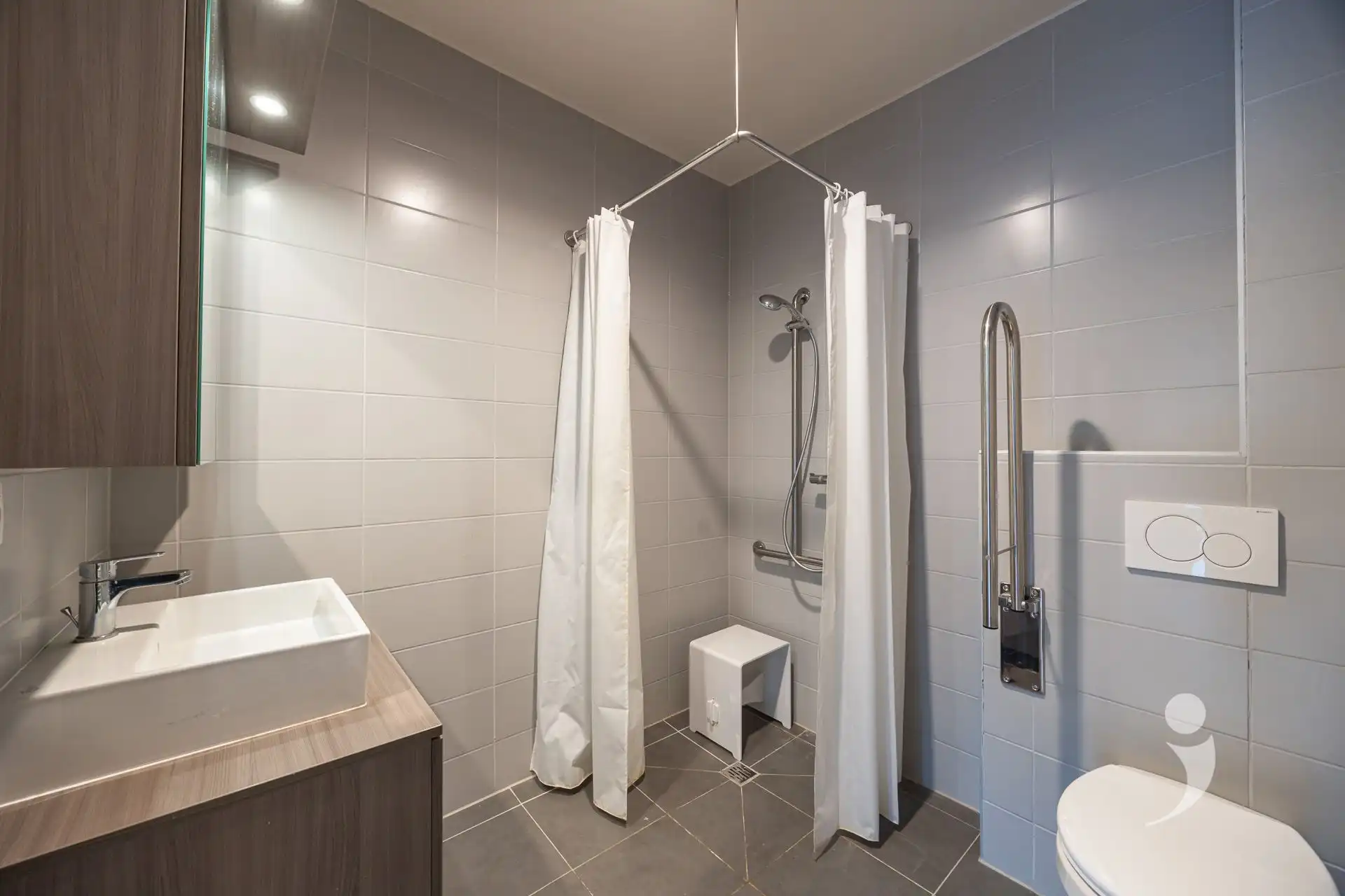 Ruime assistentiewoning met zuidgericht terras foto 10