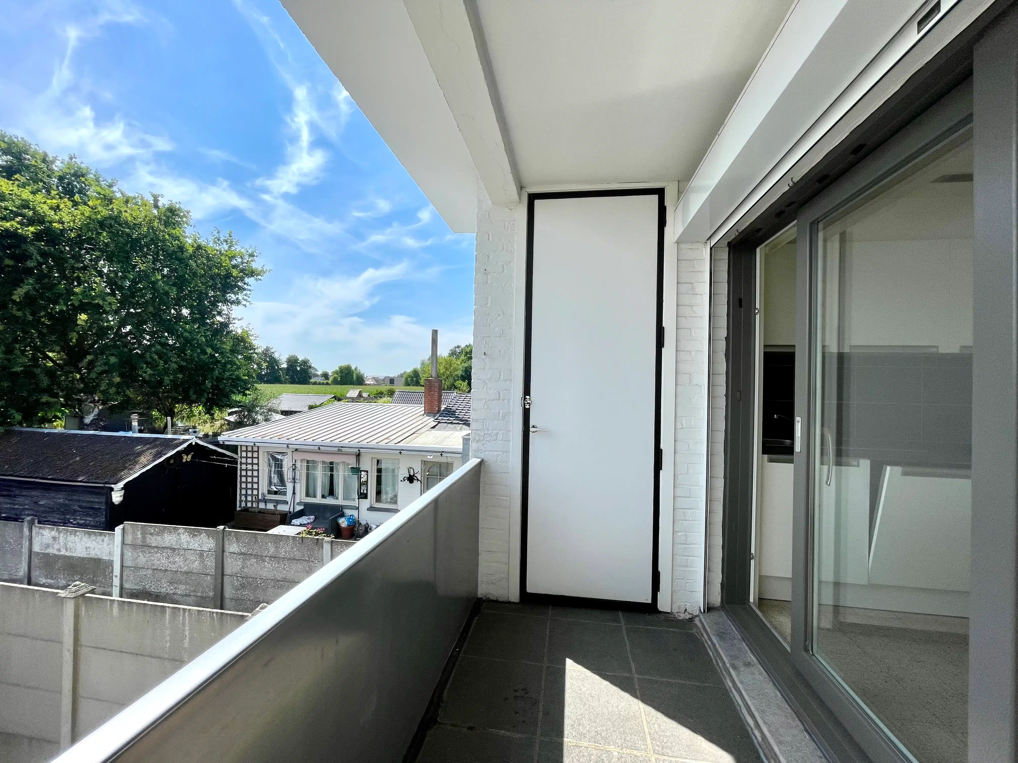 Appartement met twee slaapkamers, terras en garage foto 11