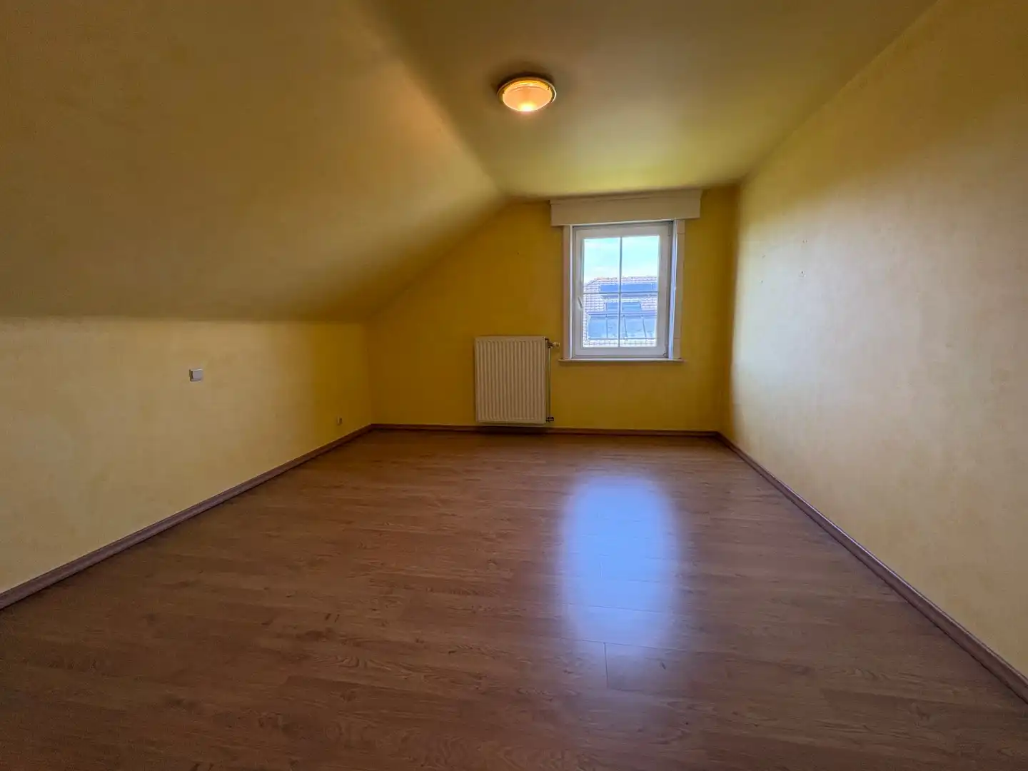 Ruime villa op perceel van 758 m² met 4 slaapkamers  foto 18
