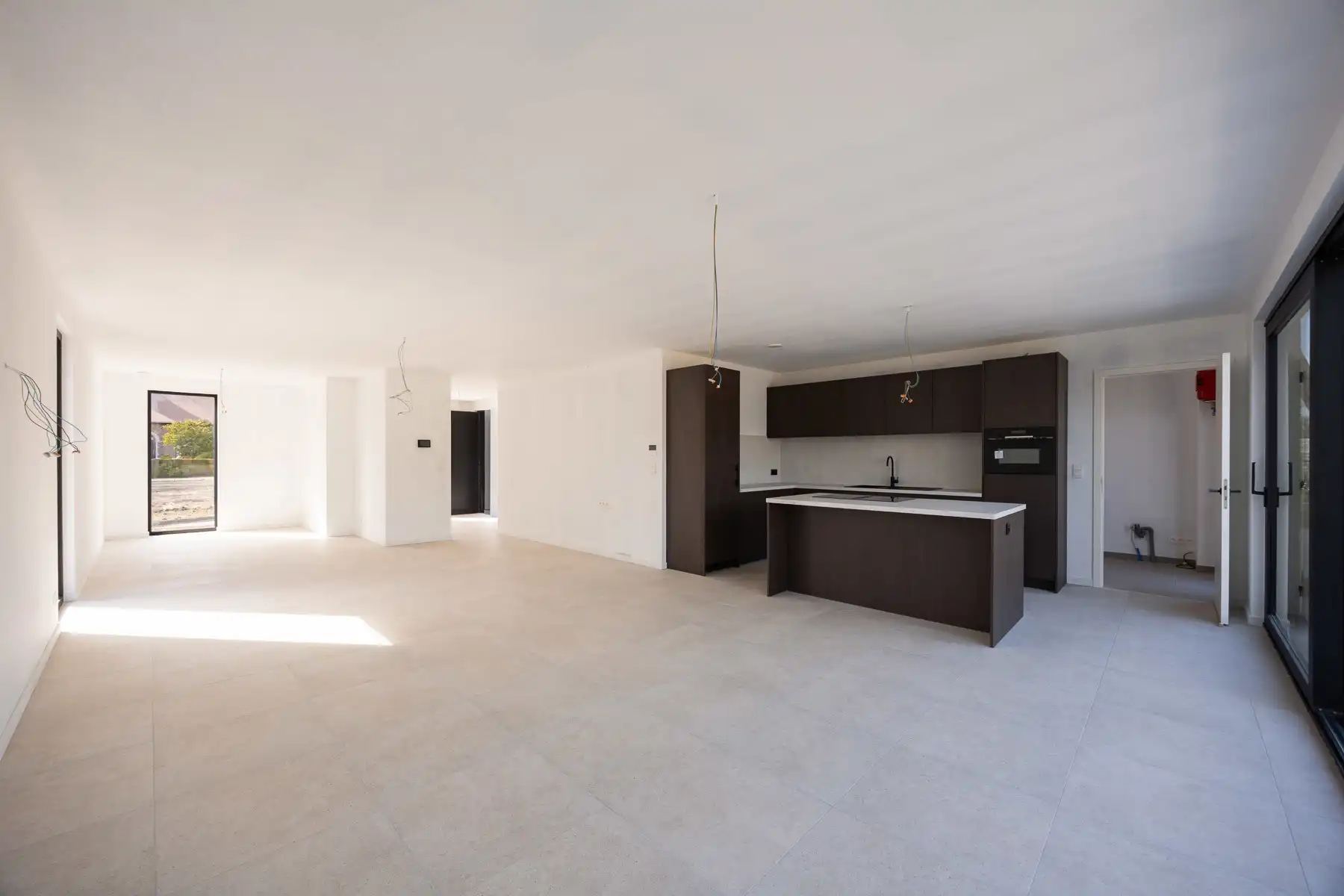 Moderne BEN-woning met zicht op groen foto 4