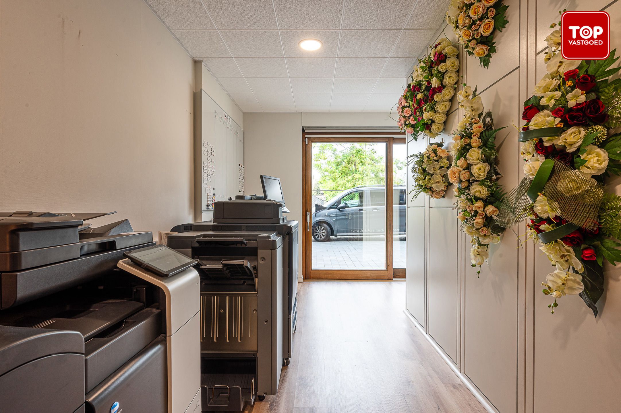 Handelsruimte met buitenruimte op topligging foto 14