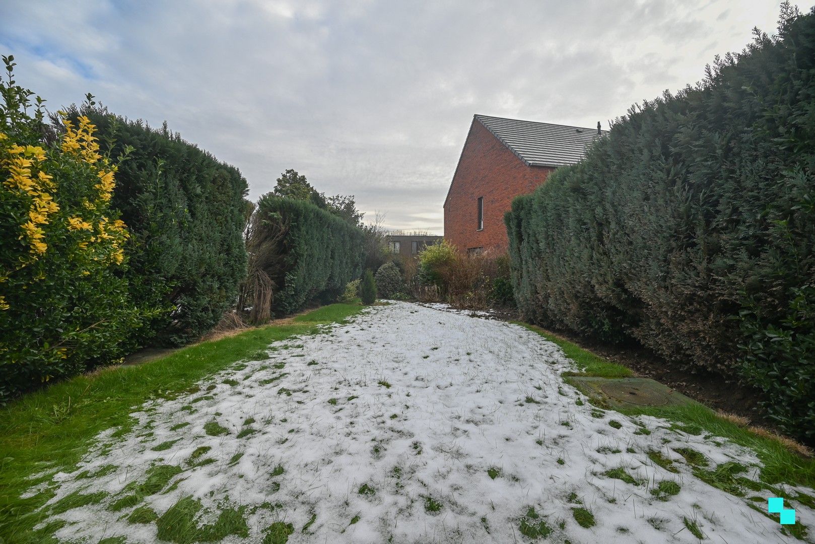 Te renoveren ééngezinswoning in hartje Bosmolens (Izegem) foto 11