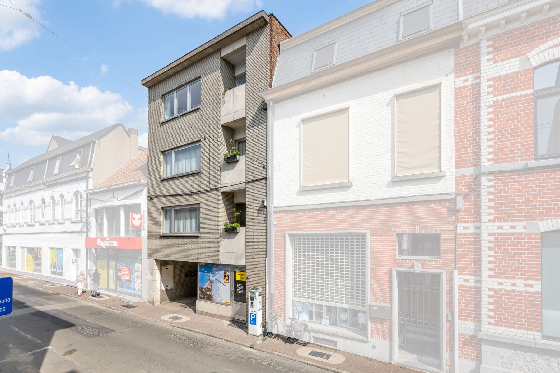 Opbrengsteigendom met 3 appartementen + handelsruimte foto 15