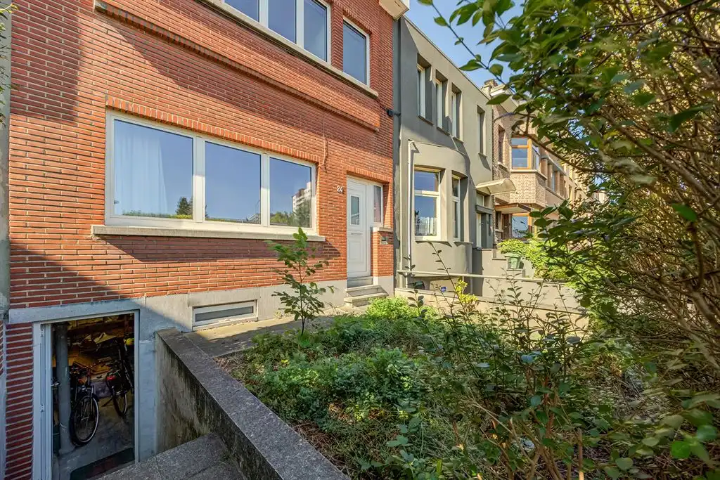 Op te frissen gezinswoning met tuin in Groenenhoek foto 21