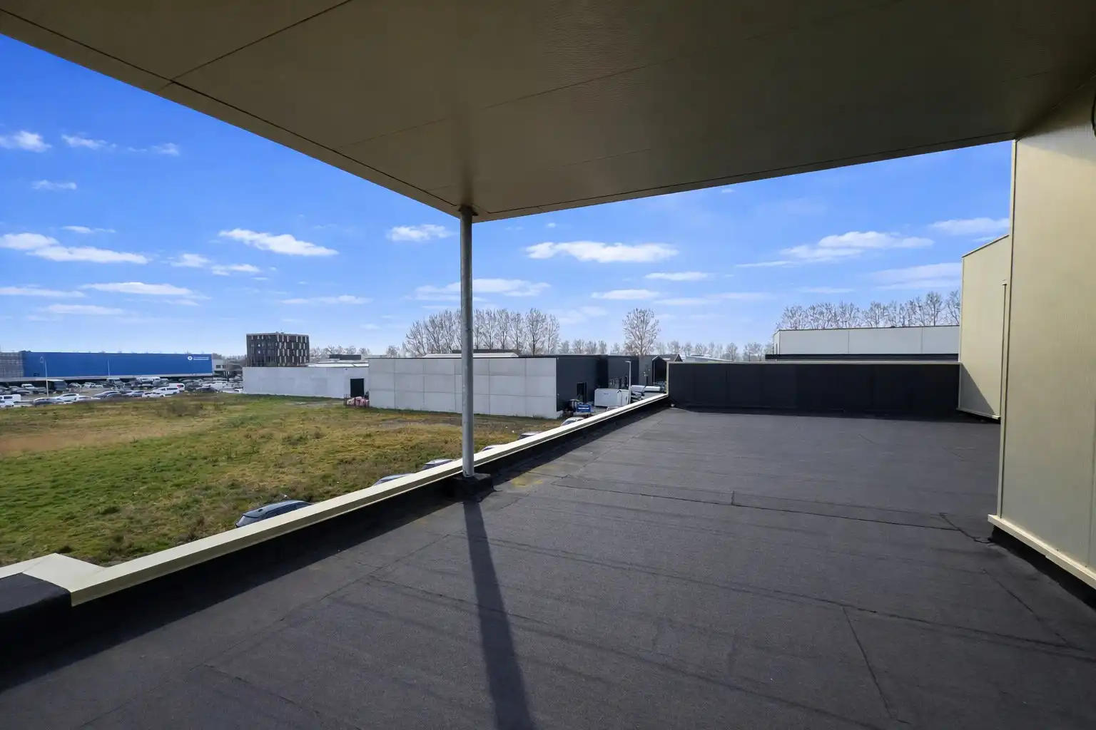 Commerciële ruimte te huur in nieuw bedrijfsgebouw foto 11