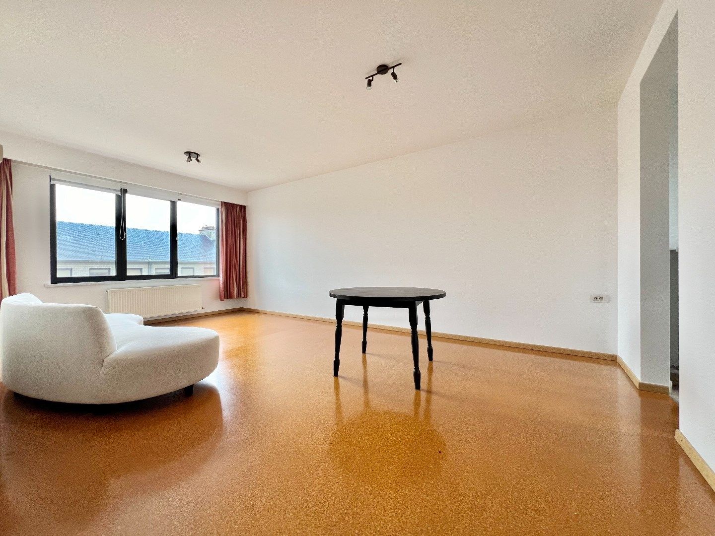 Ruim en lichtrijk appartement met 1 slpk, bew. opp. van 69m² op zeer centrale ligging! foto 2