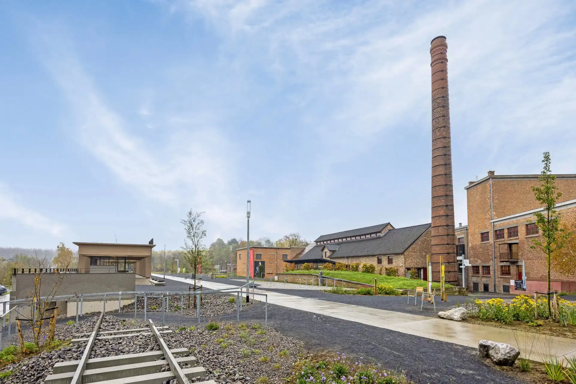 RUIM DUPLEXAPPARTEMENT/PETNHOUSE VAN 192 M² MET 3 SLPK'S IN BORGLOON foto 10