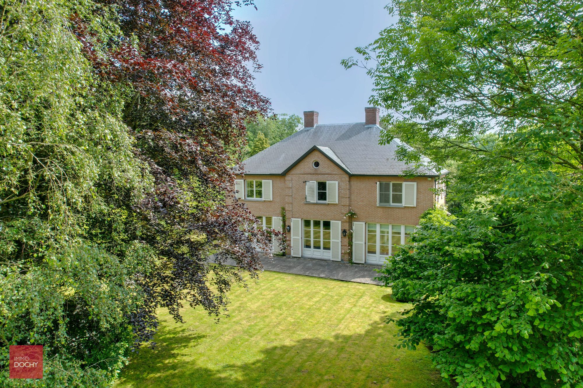 Hoofdfoto van de publicatie: Ruime villa op topligging (Wolvendreef)