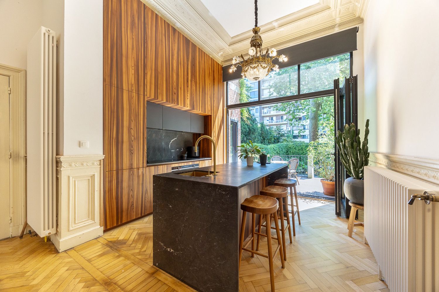 IN OPTIE: Kevin@wellimmo.net voor meer info! Top notch duplex in monumentale meesterwoning te Antwerpen-centrum met privatieve tuin en zwembad (EPC B!), uniek vastgoedobject! foto 13