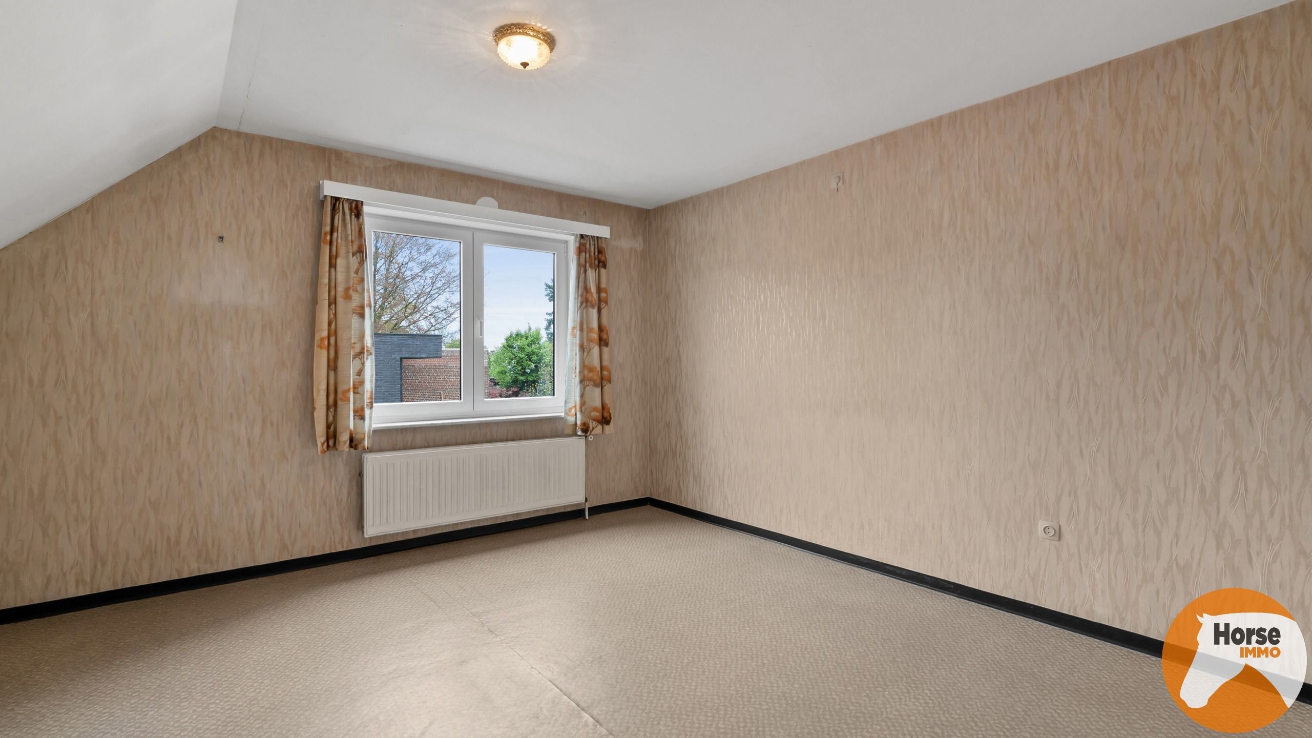HERZELE - Woning met bijgebouw op 55are foto 15