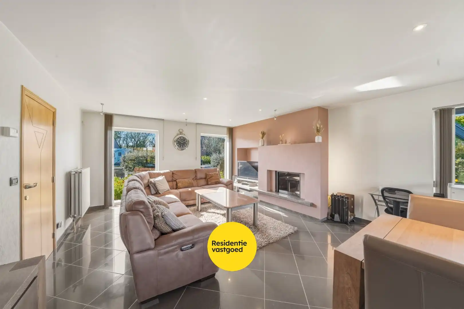 Ruime alleenstaande woning nabij zee en strand! foto 3