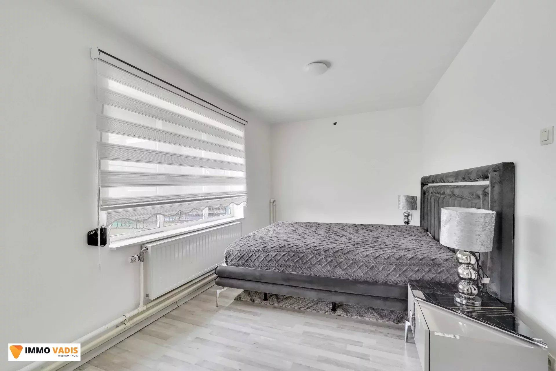 gerenoveerde gezinswoning met 5 slaapkamers foto 9