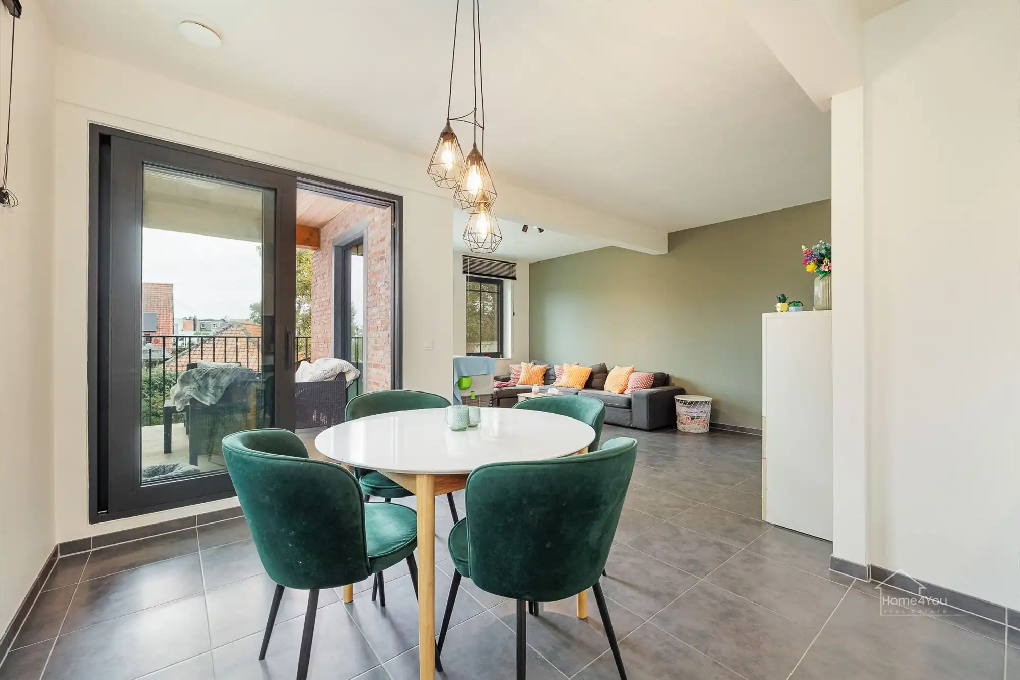 Recent Instapklaar Appartement te Lier + garage foto 5