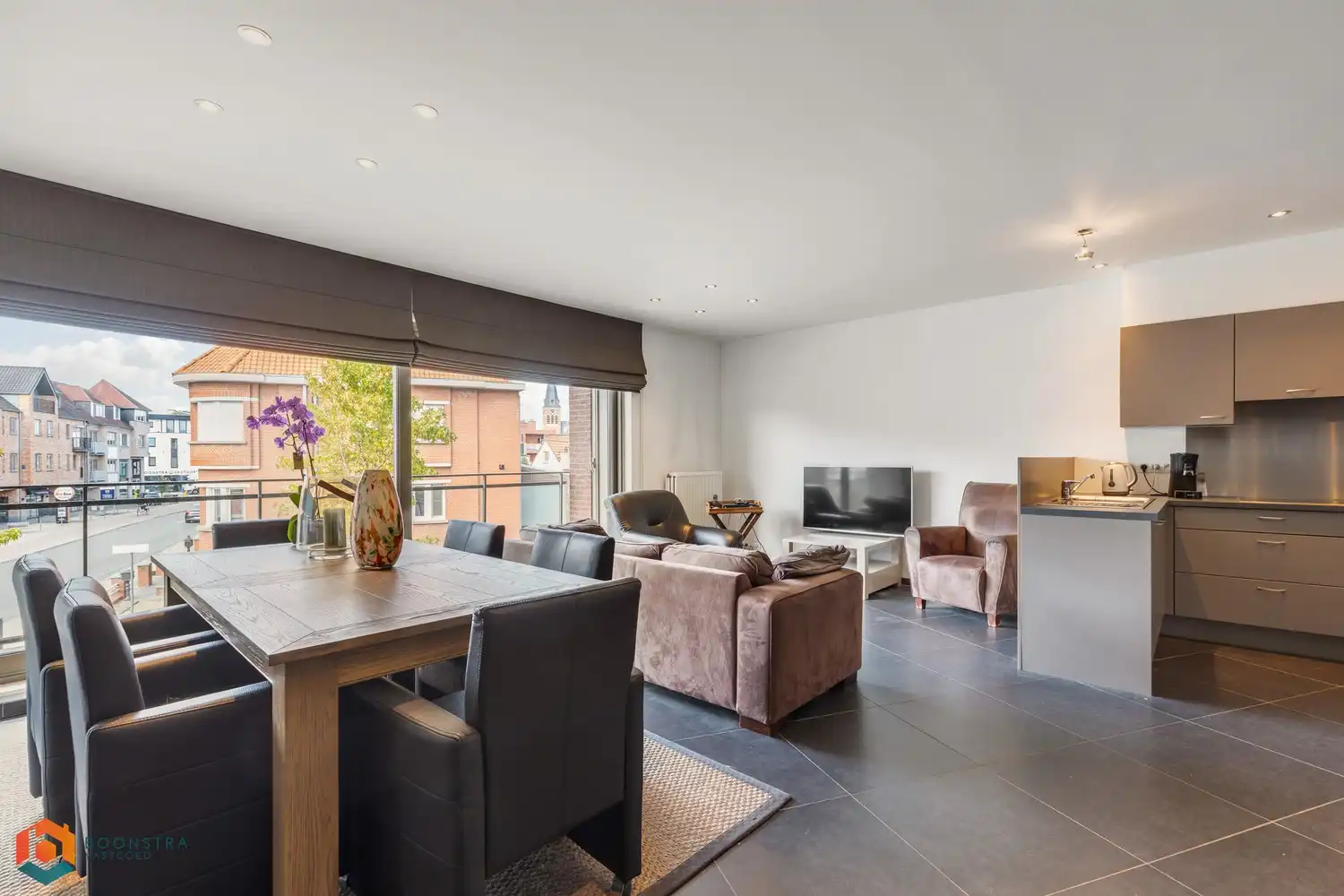 Appartement met 2 slpkrs in centrum Putte foto 3