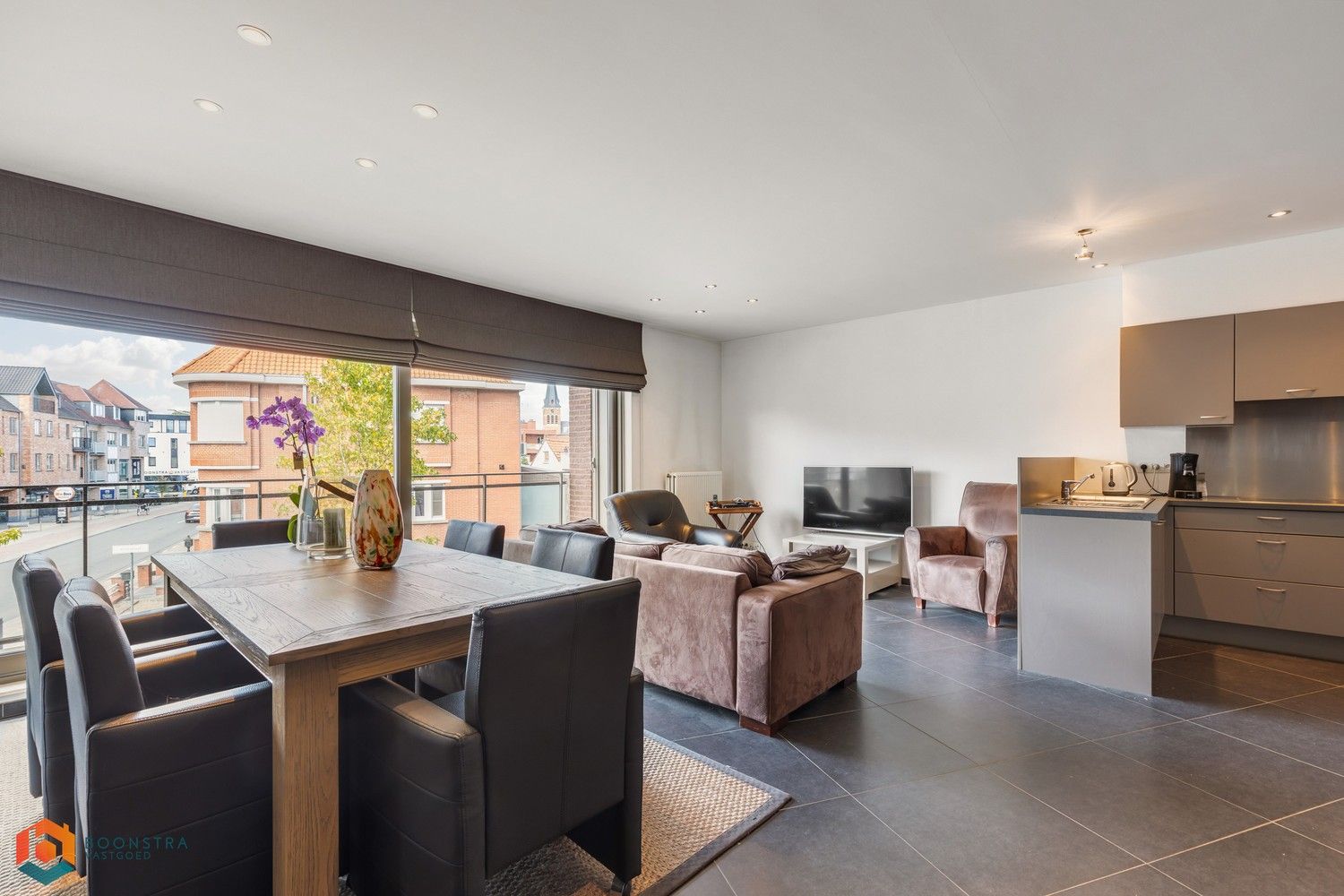 Appartement met 2 slpkrs in centrum Putte foto 3