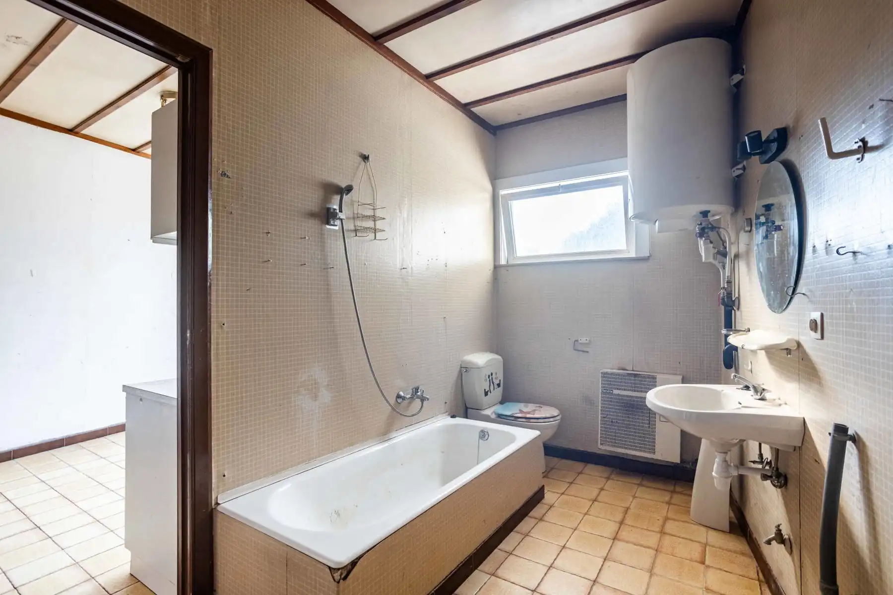 Te renoveren woning op topligging te Aalst!  foto 12