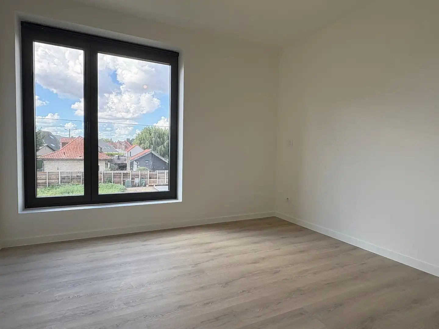 Nieuwbouwwoning E-peil 5 met grote tuin, gelegen in het woonproject Lijstergalm in Kuurne. foto 13