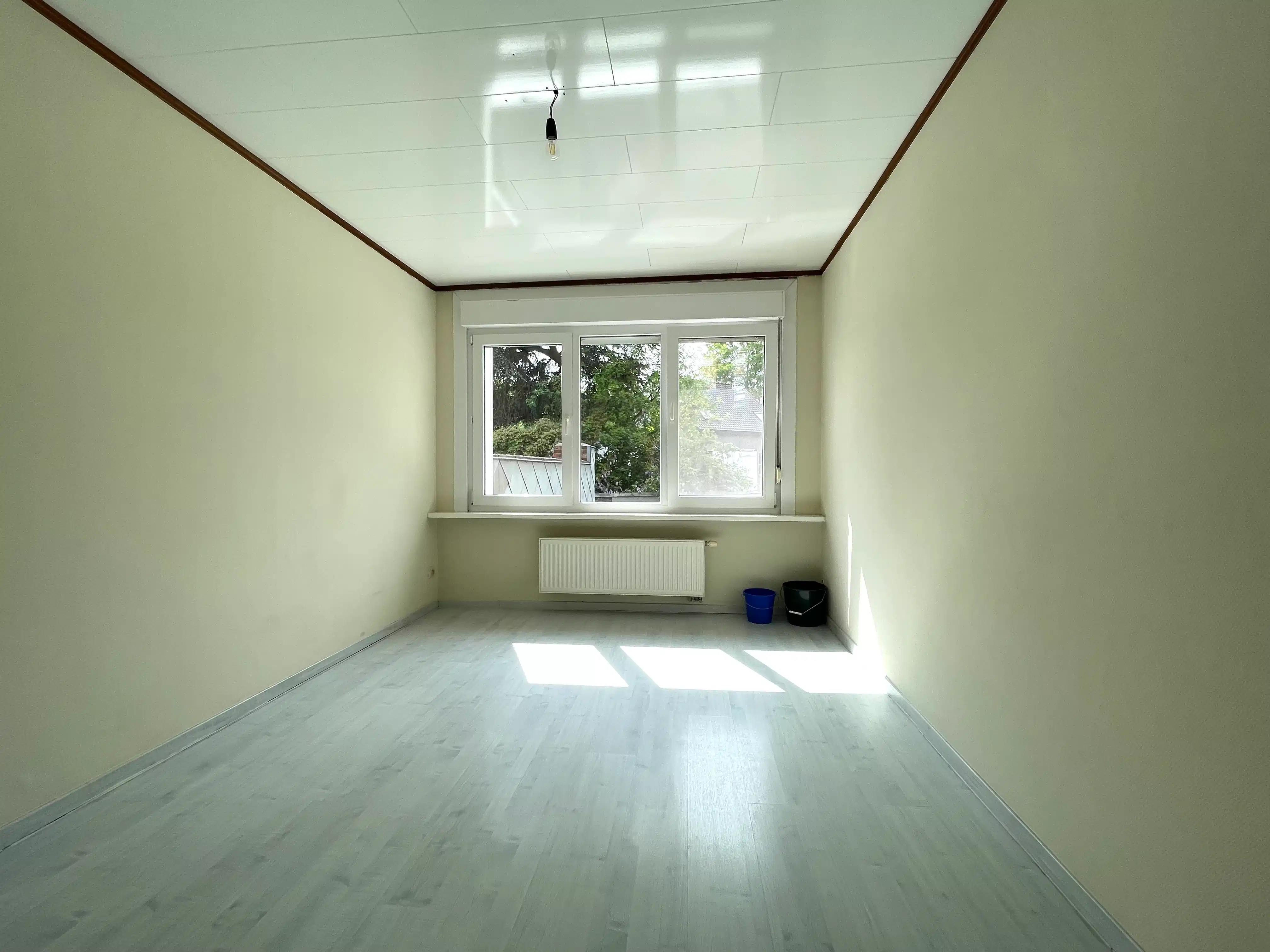 instapklaar 1 slaapkamer-appartement te huur in Zelzate foto 9
