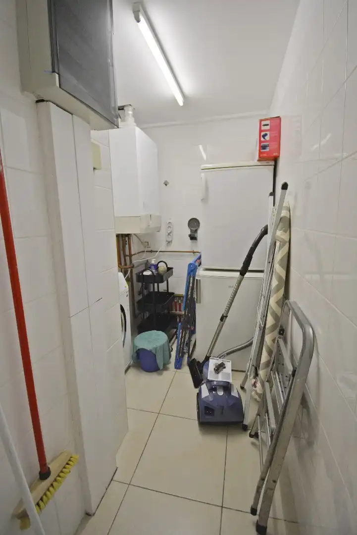 Ruim en lichtrijk appartement met 2 slaapkamers vlakbij het Rubensplein. foto 16