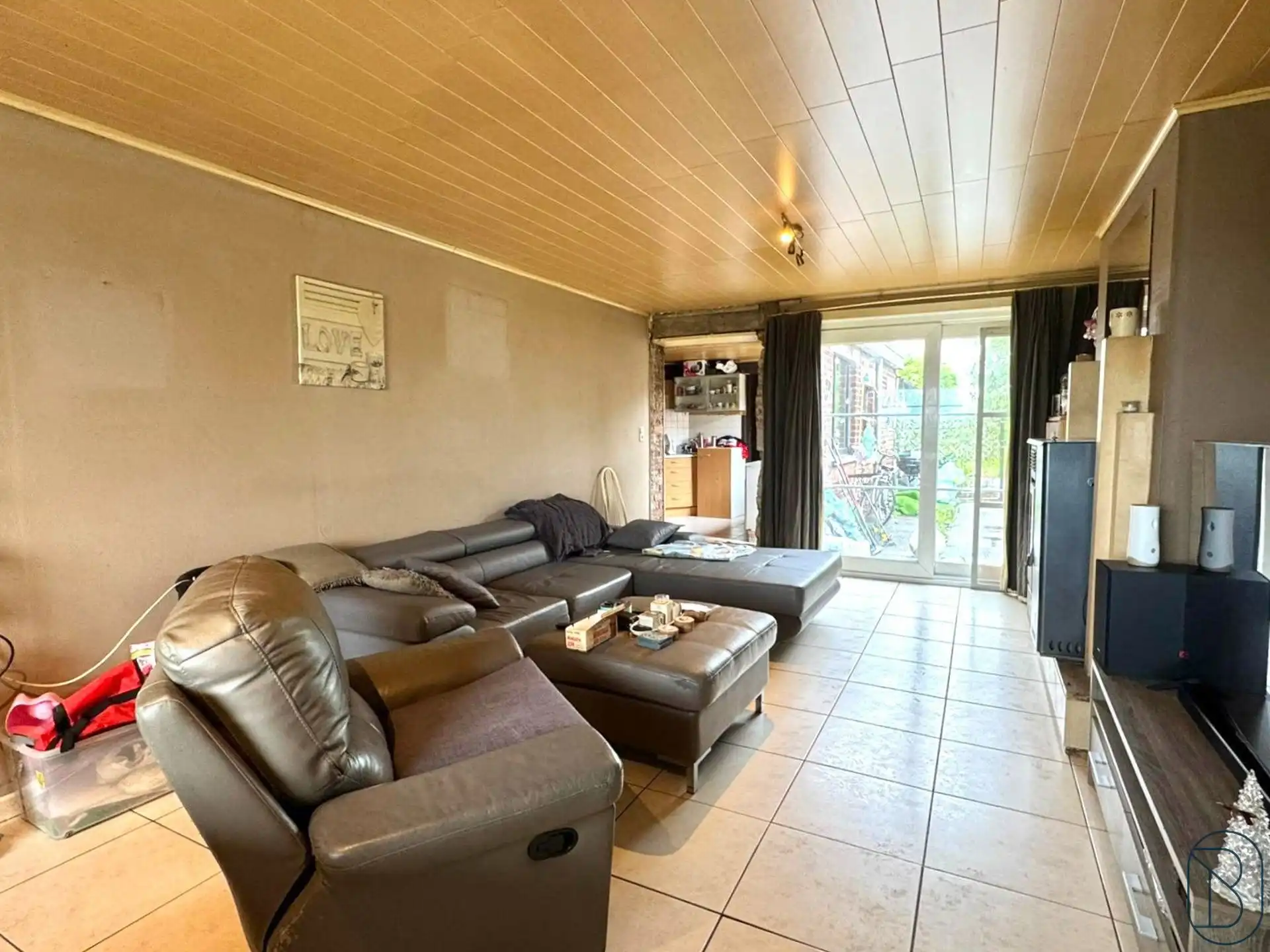 Te renoveren ruime woning met 3 SLK en TUIN foto 6