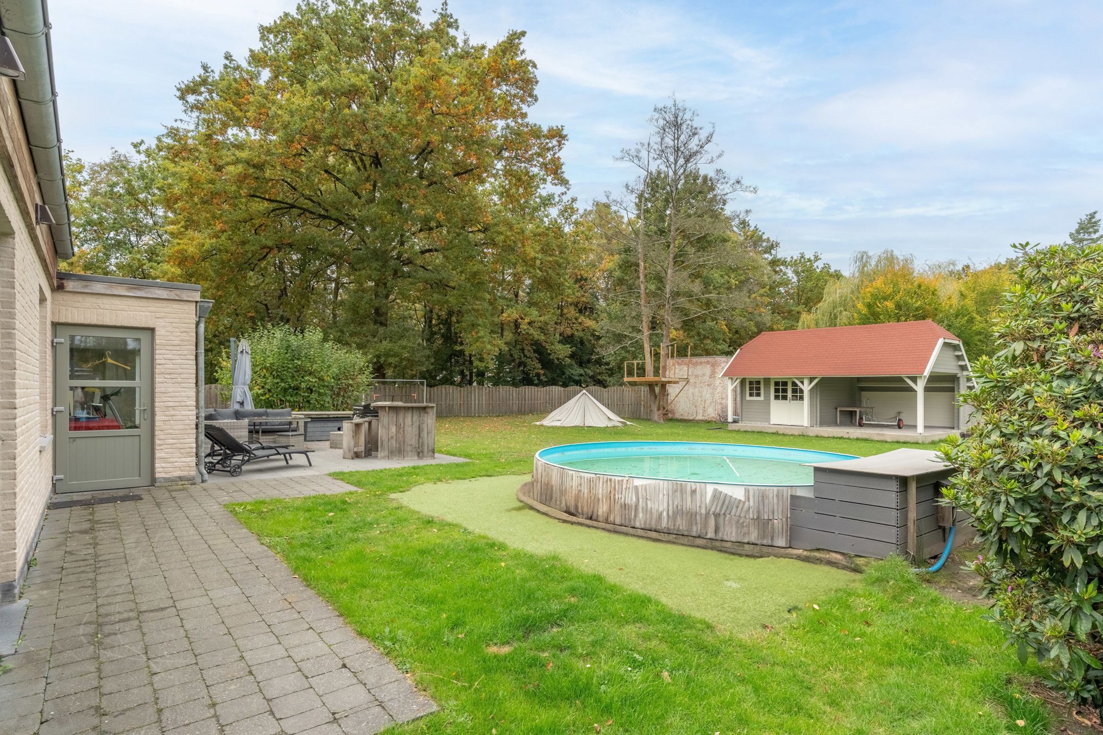 Ruime villa met 5/6 slpks op een perceel van 1.765 m²  foto 42