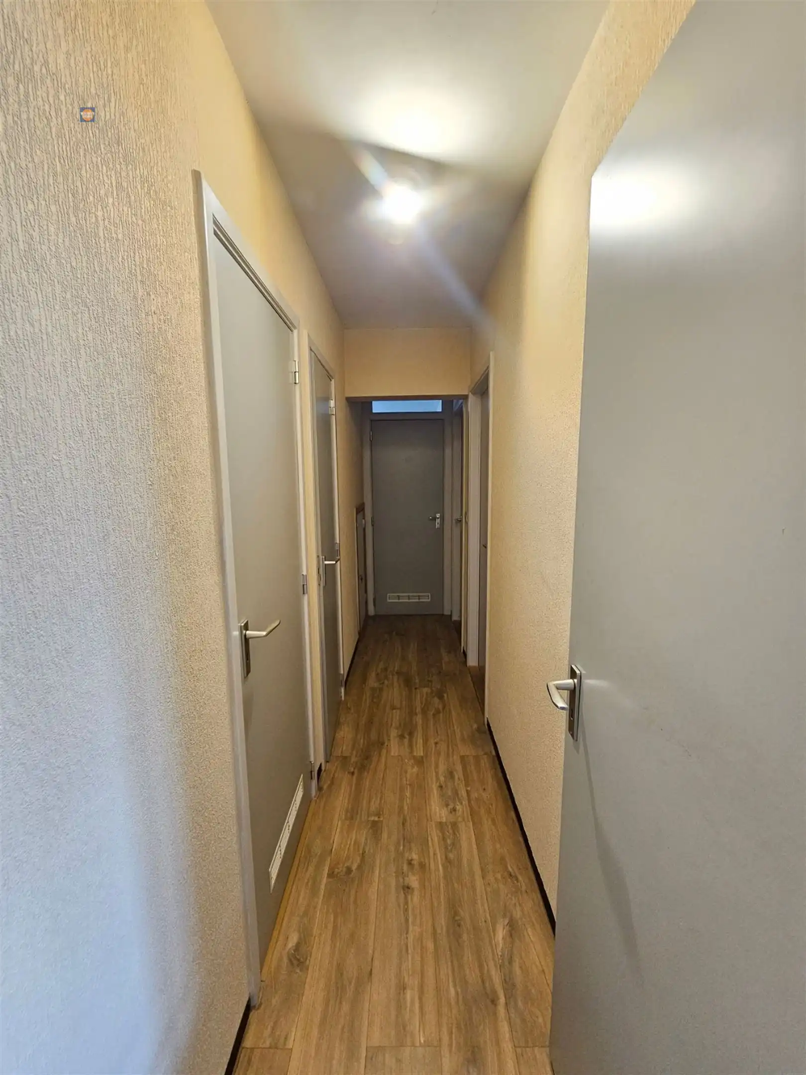 Ruim 2-slaapkamerappartement met terras en garage in Willebroek foto 6
