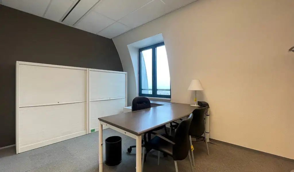 Instapklare kantoorruimte in Mechelen City Center foto 8