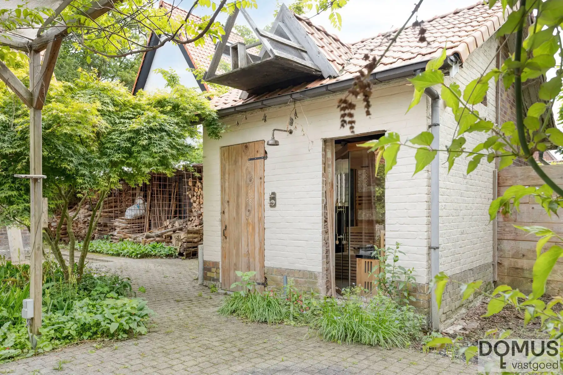 Charmante open bebouwing op toplocatie foto 15